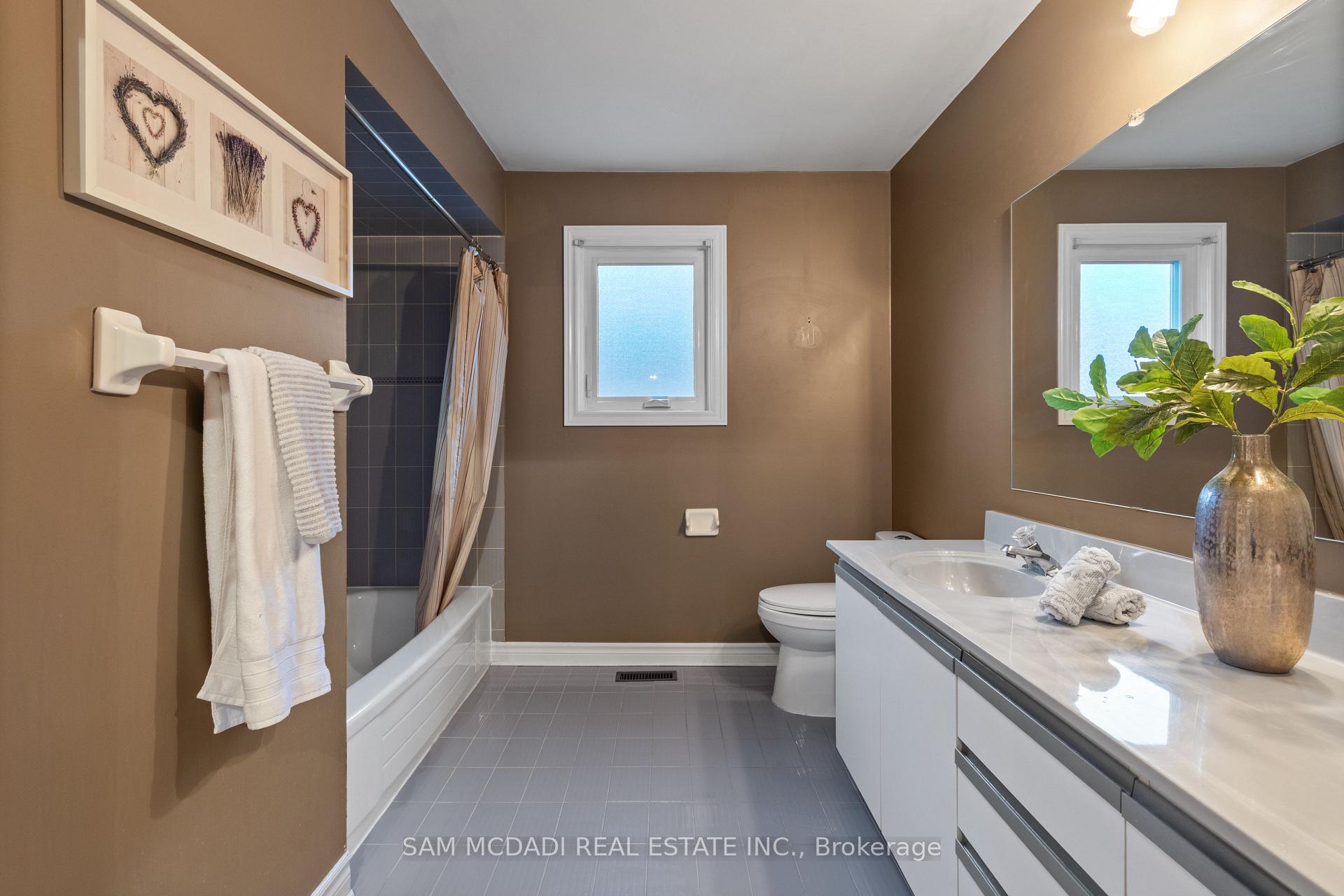 4873 Forest Hill Drive