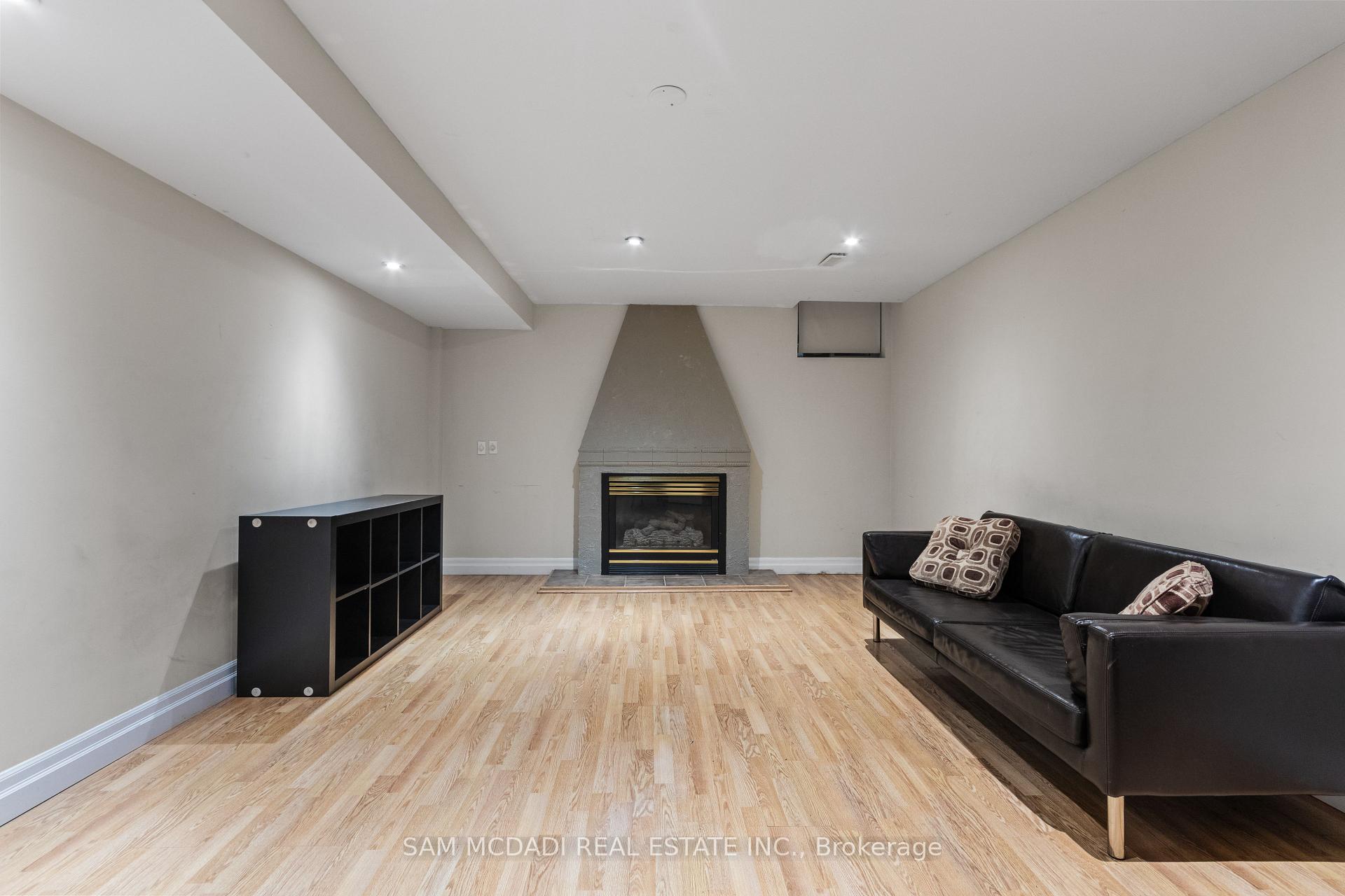 4873 Forest Hill Drive