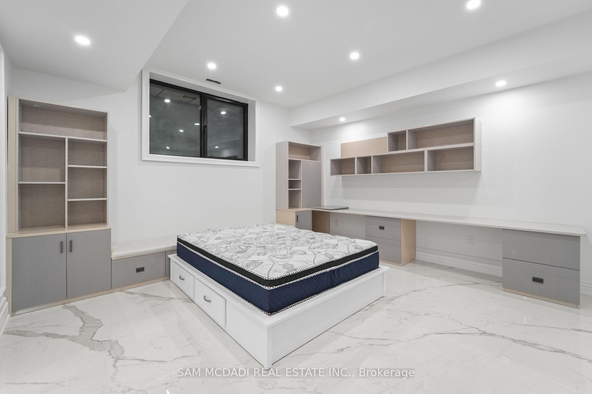 1394 Lorne Park Road Basement