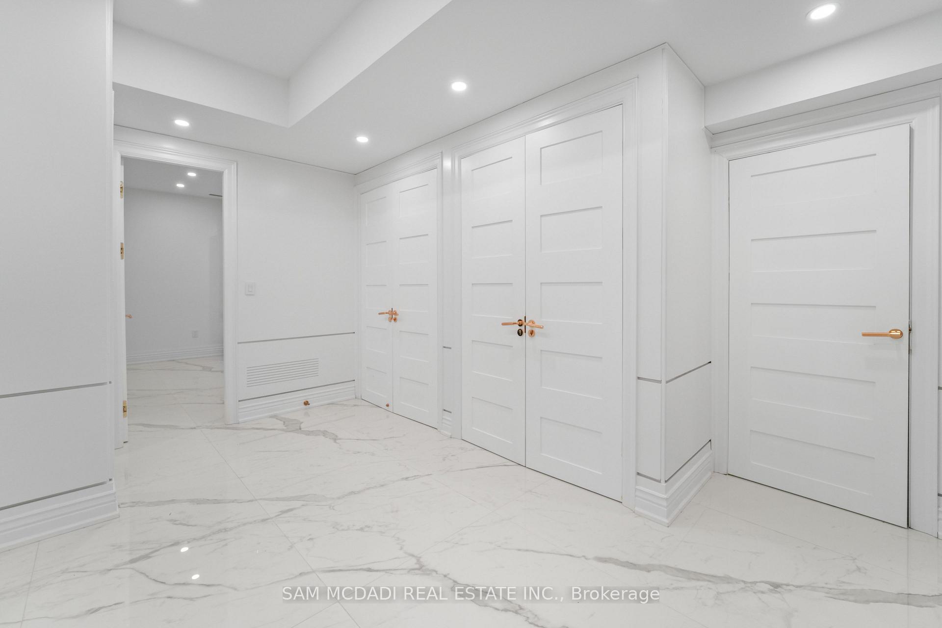 1394 Lorne Park Road Basement