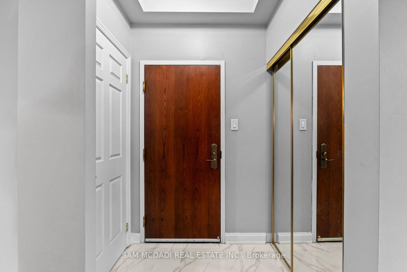 24 Hanover Road 2205