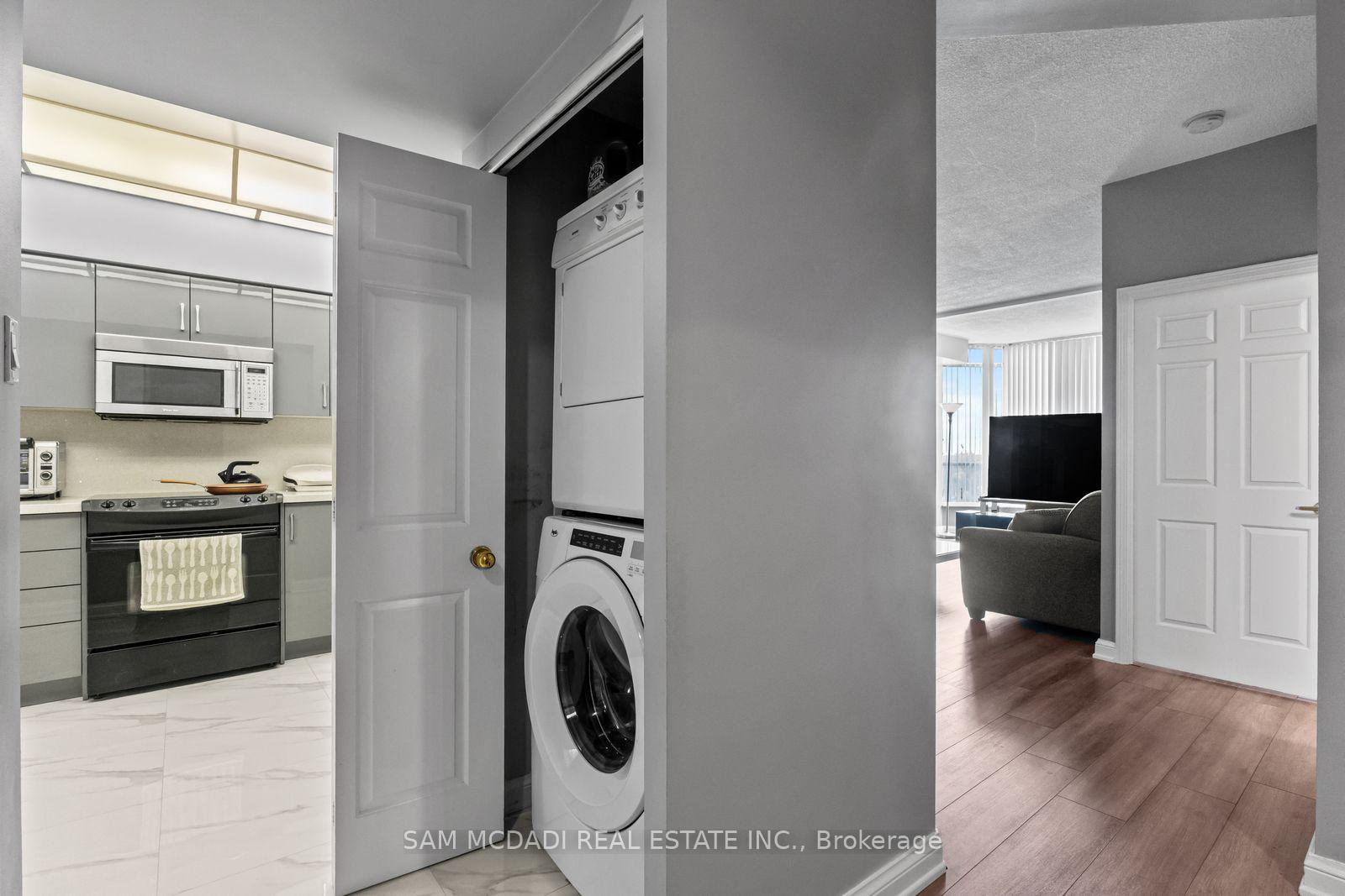 24 Hanover Road 2205