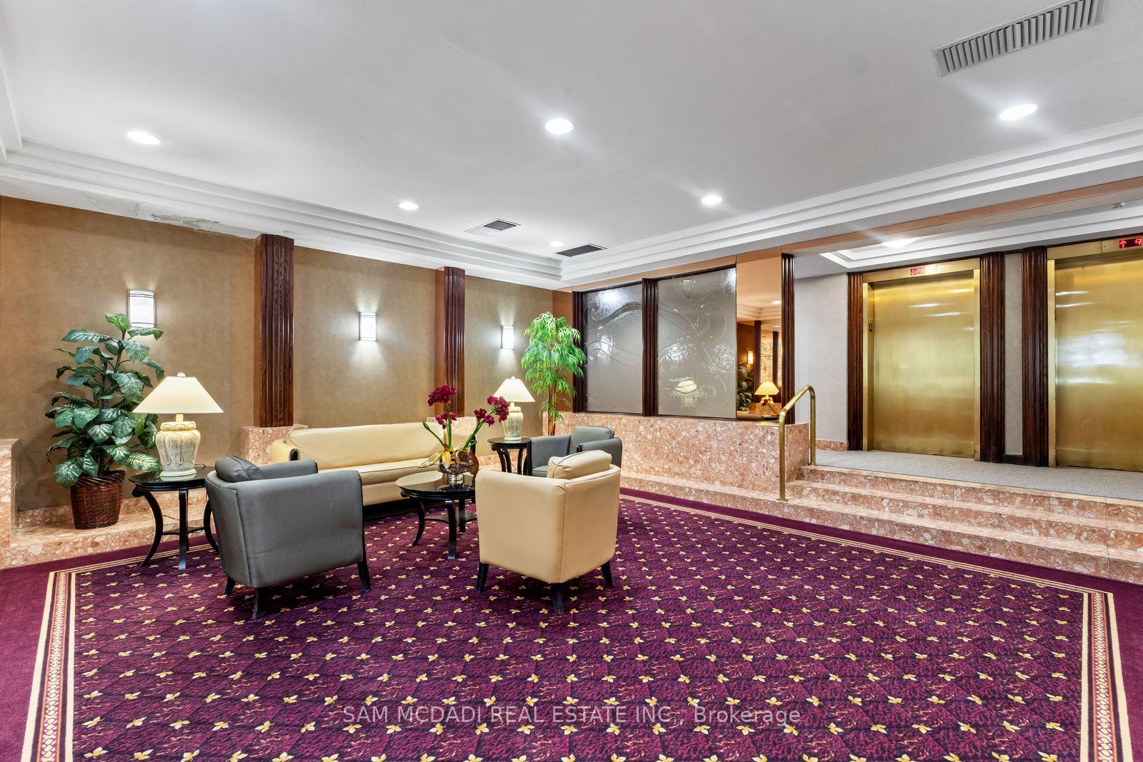 24 Hanover Road 2205