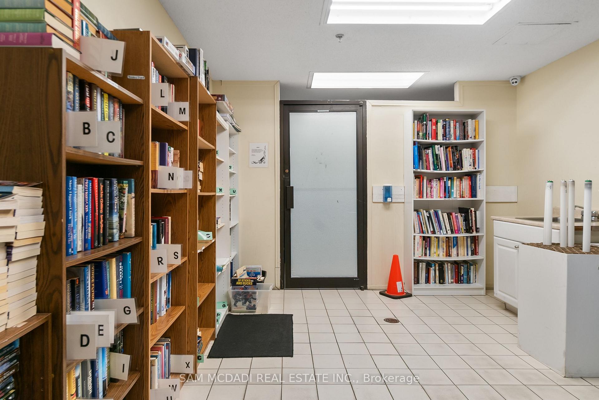 24 Hanover Road 2205