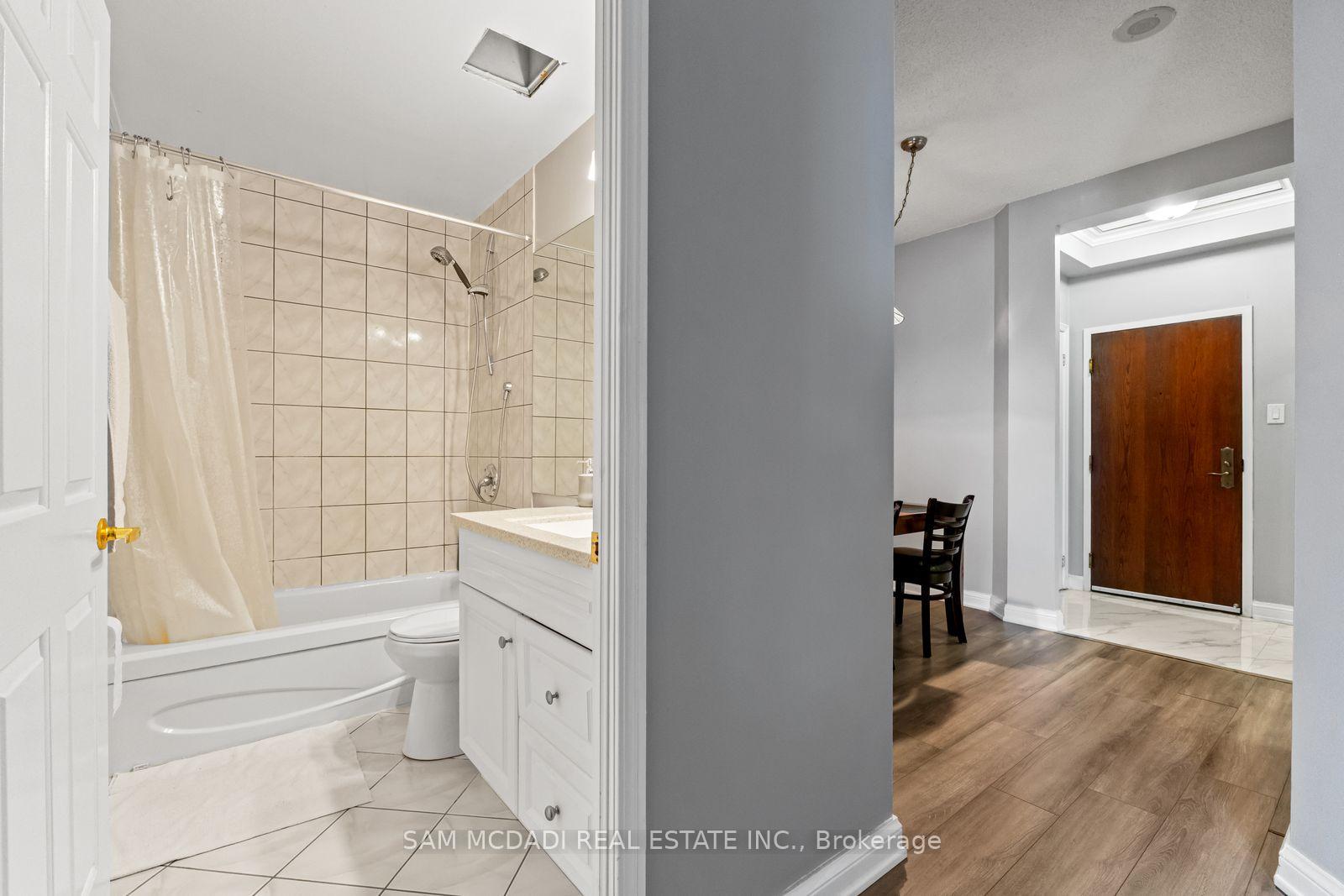 24 Hanover Road 2205