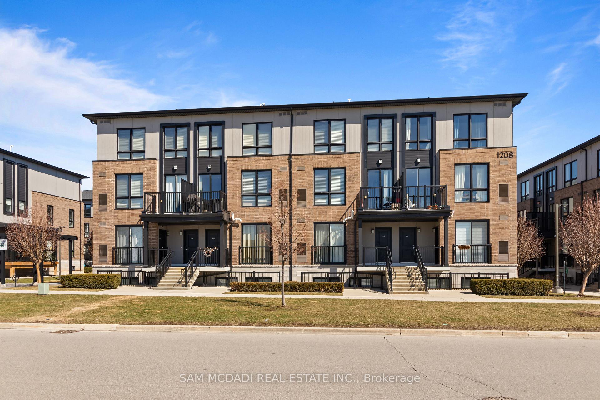 1208 Main Street E 201