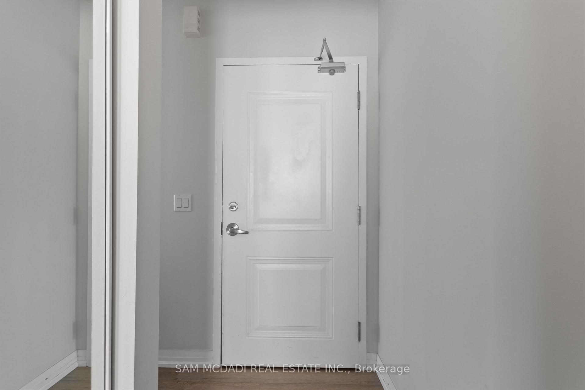 1208 Main Street E 201