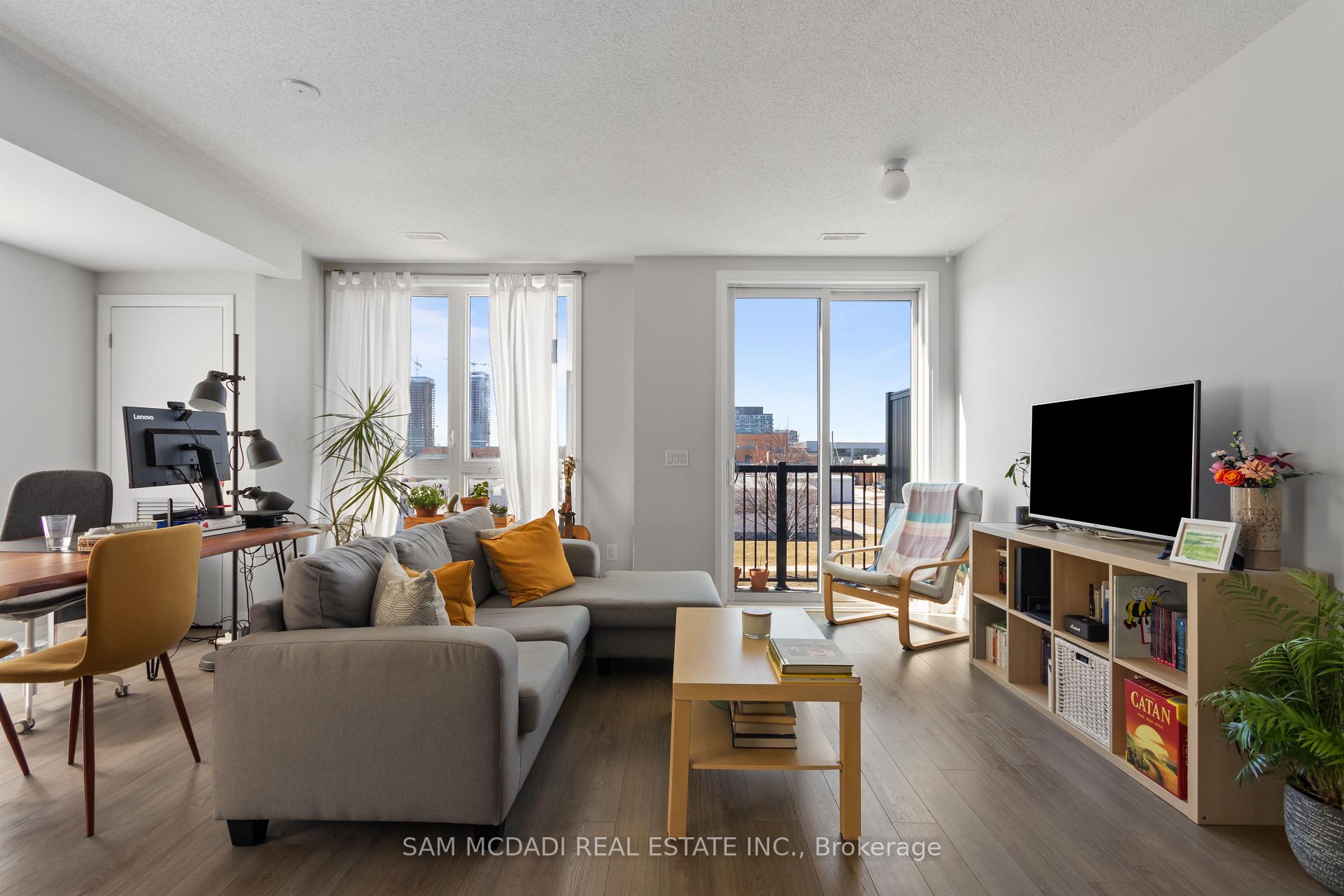 1208 Main Street E 201