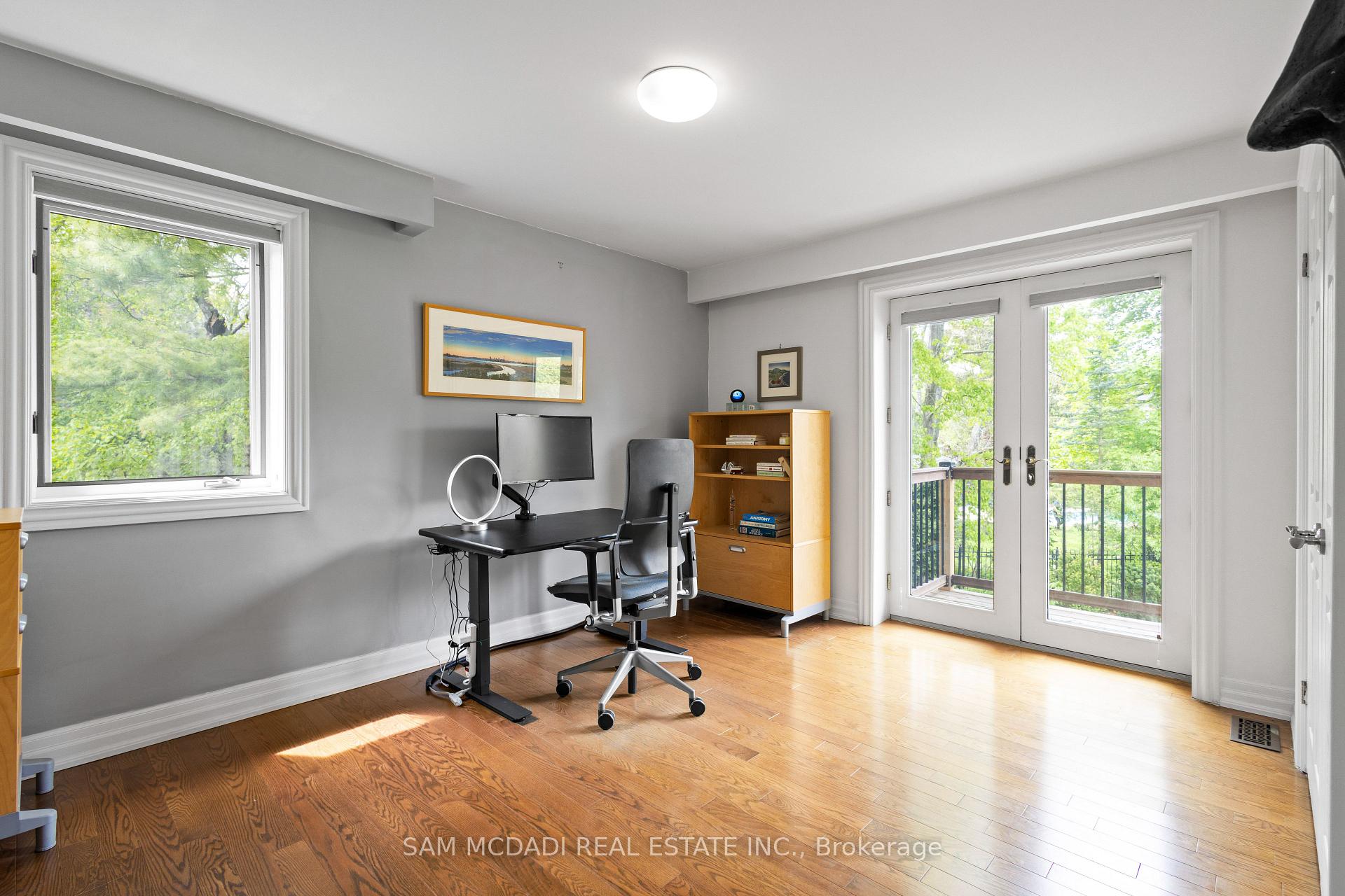 492 Country Club Crescent