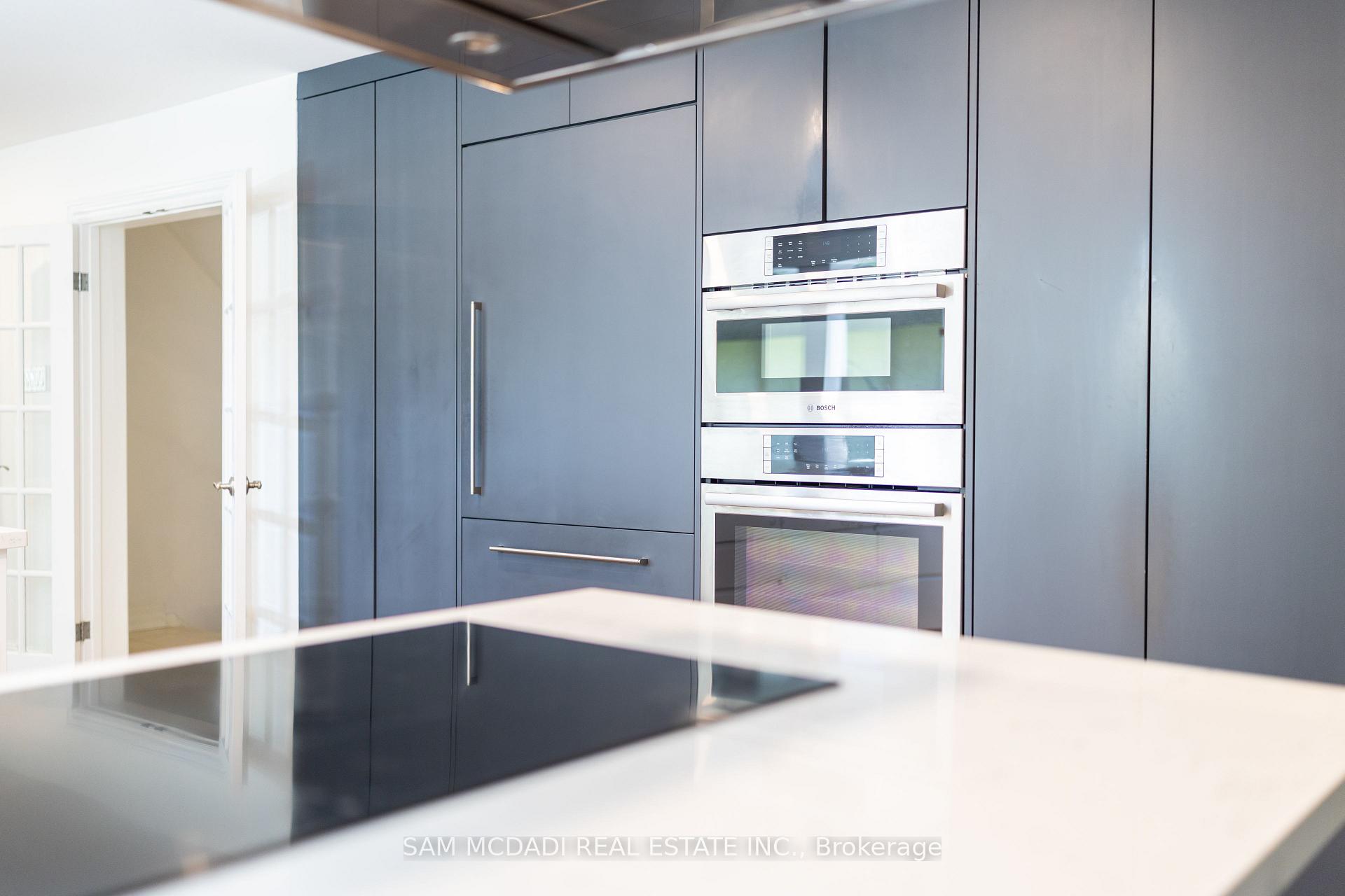 492 Country Club Crescent