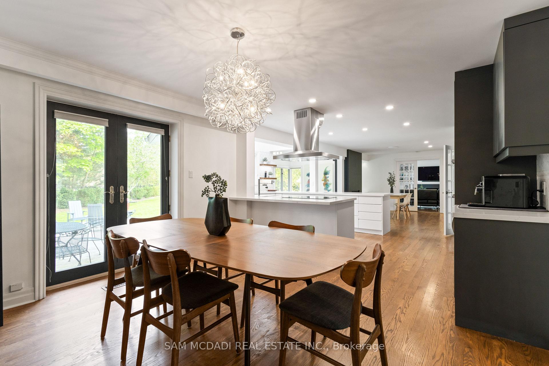 492 Country Club Crescent