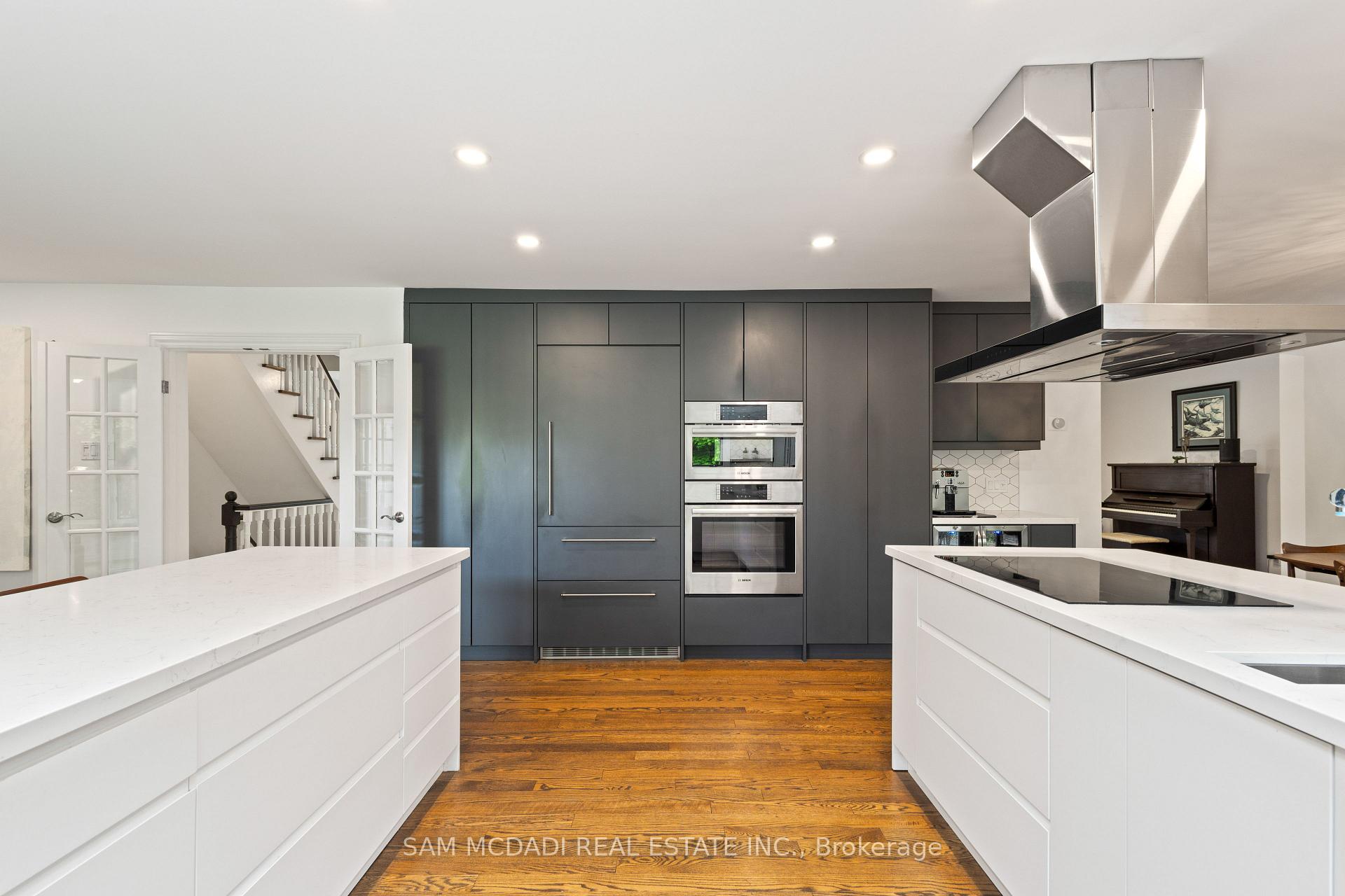 492 Country Club Crescent