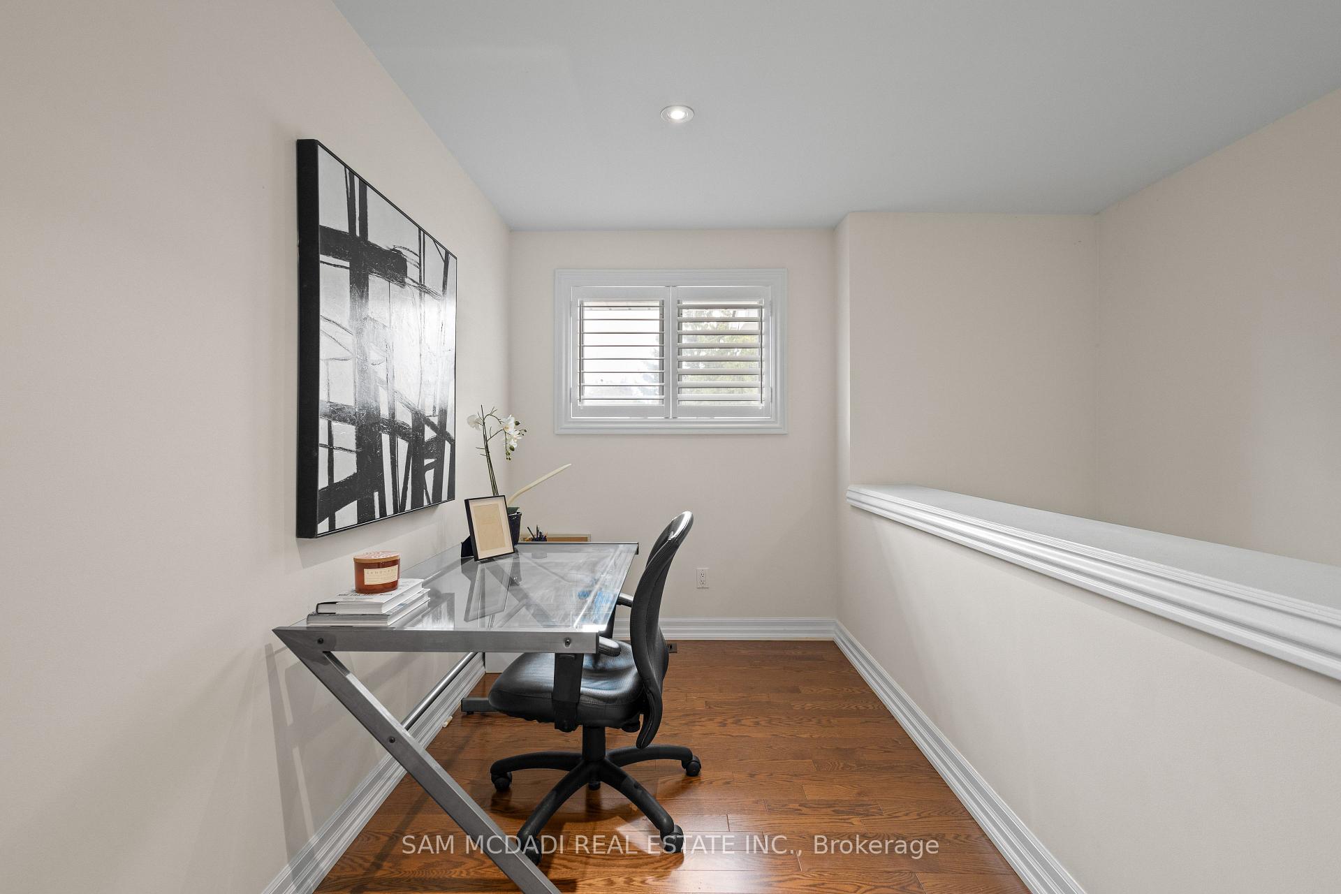 492 Country Club Crescent