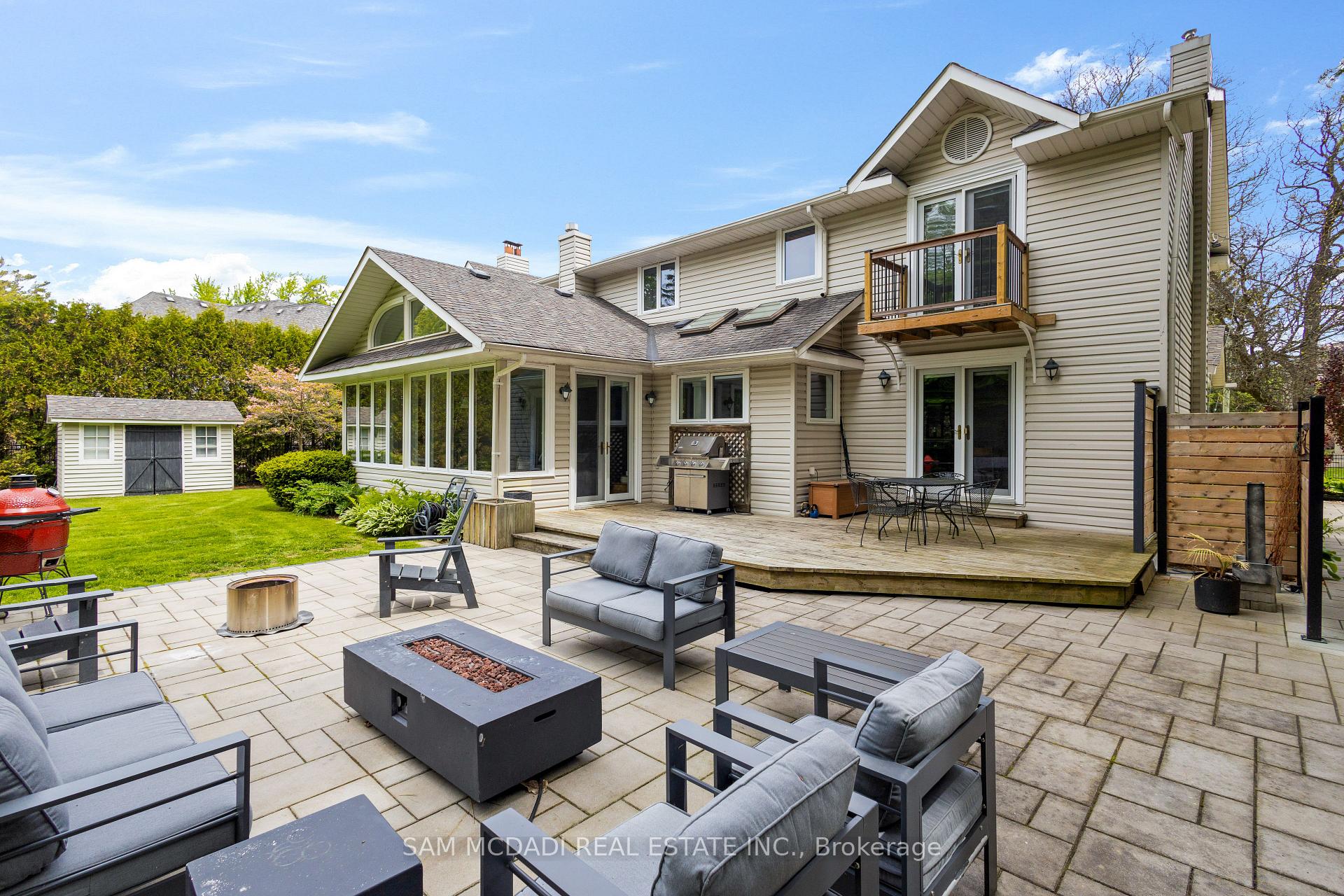 492 Country Club Crescent