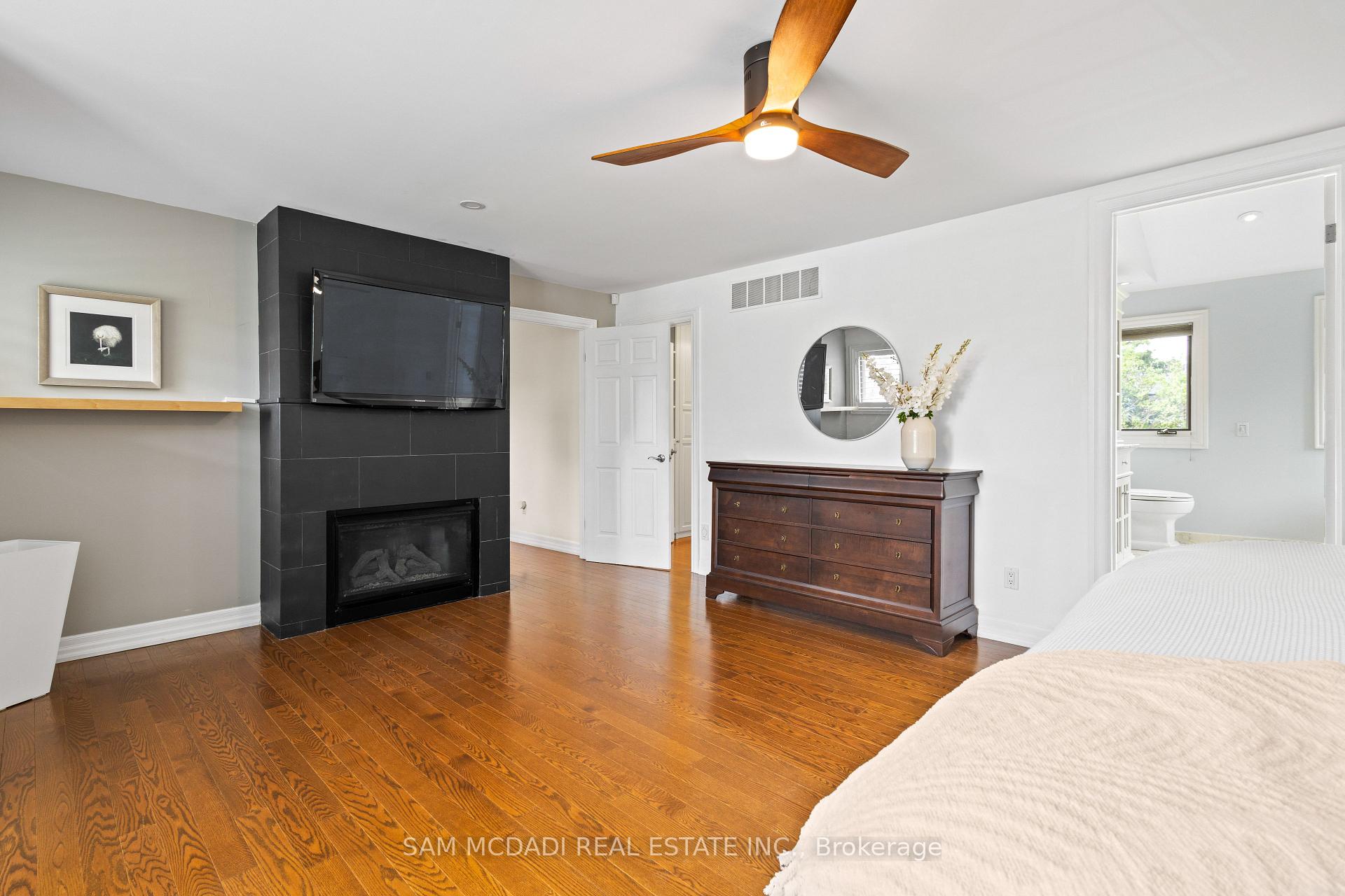 492 Country Club Crescent