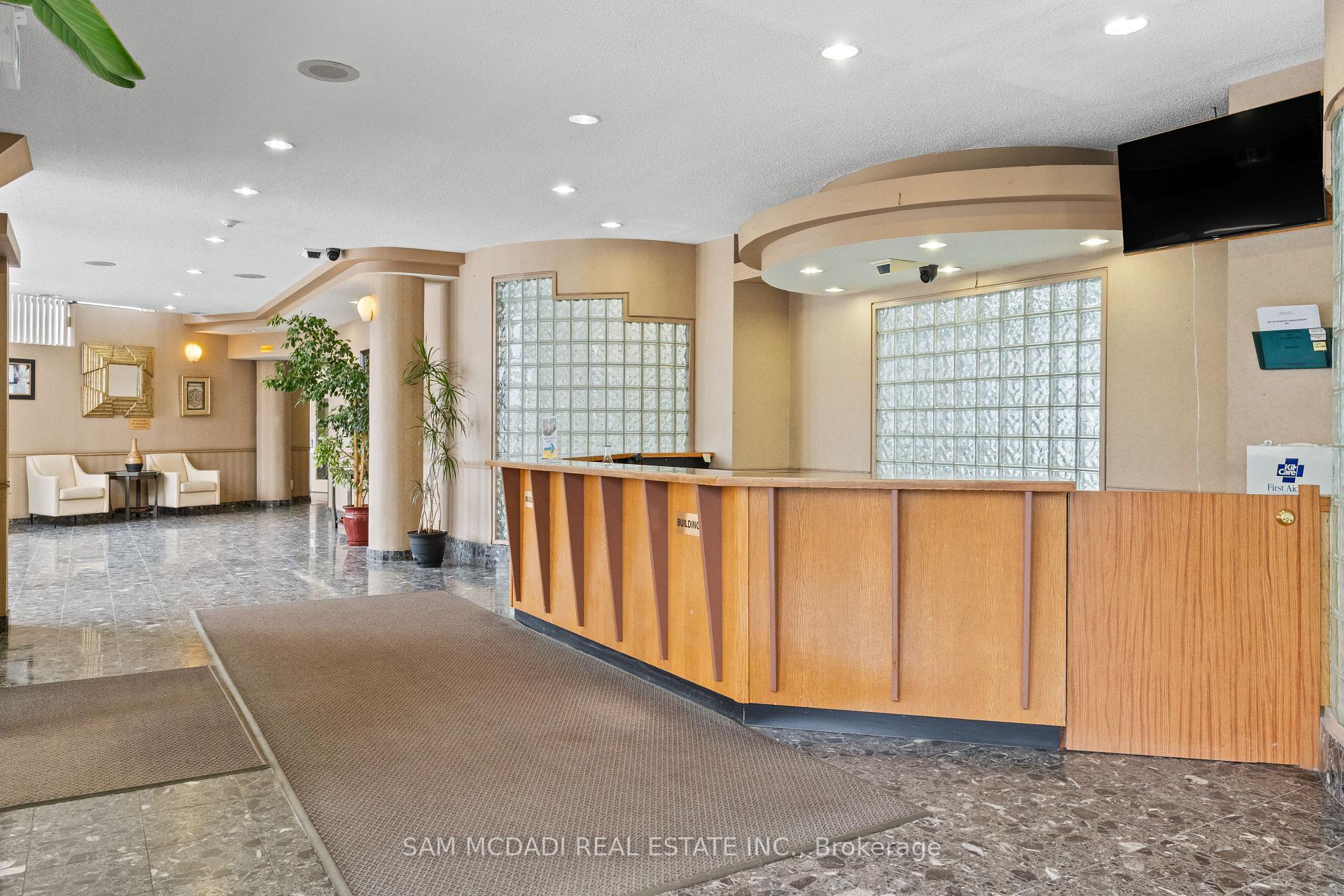 35 Trailwood Drive 1013