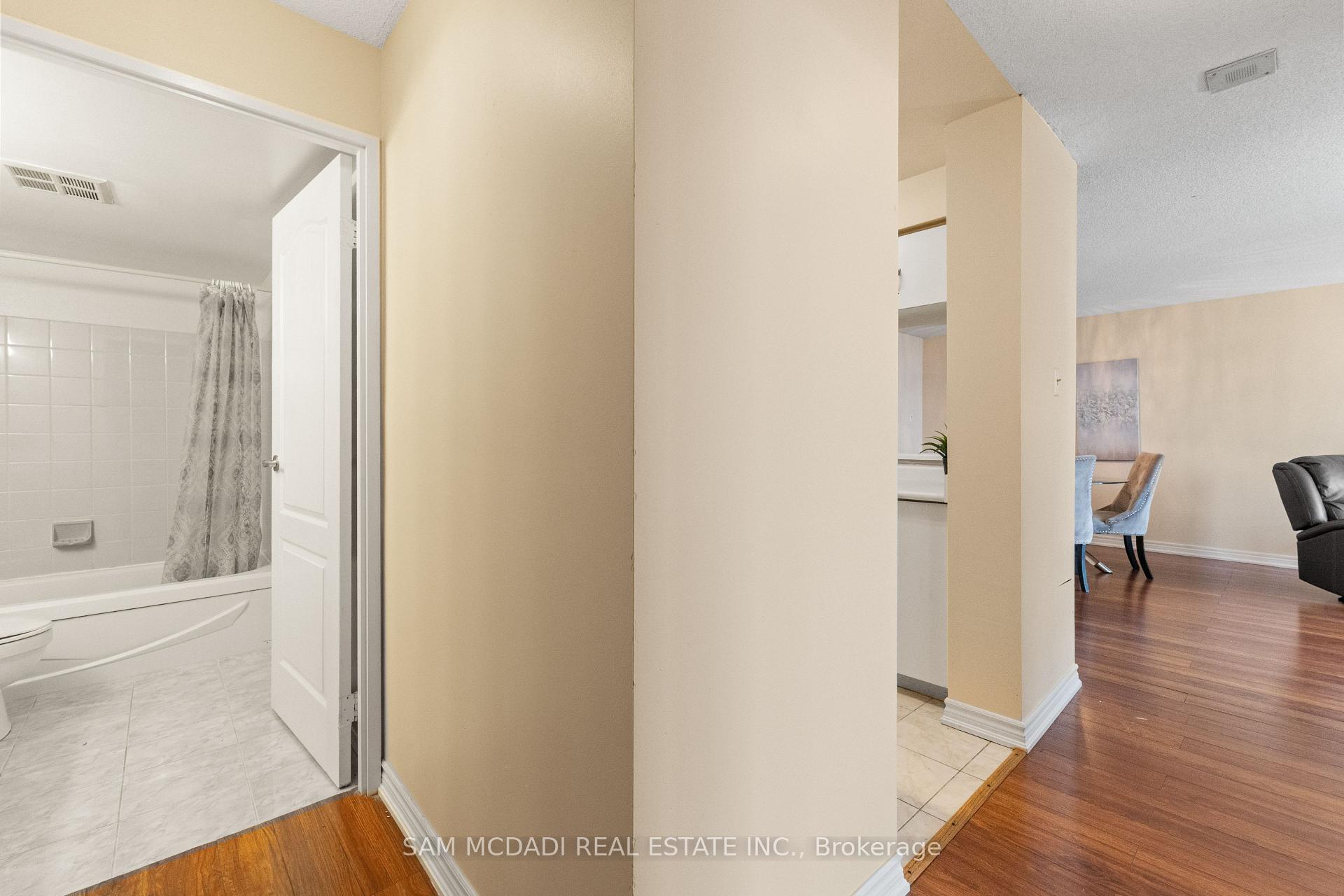 35 Trailwood Drive 1013