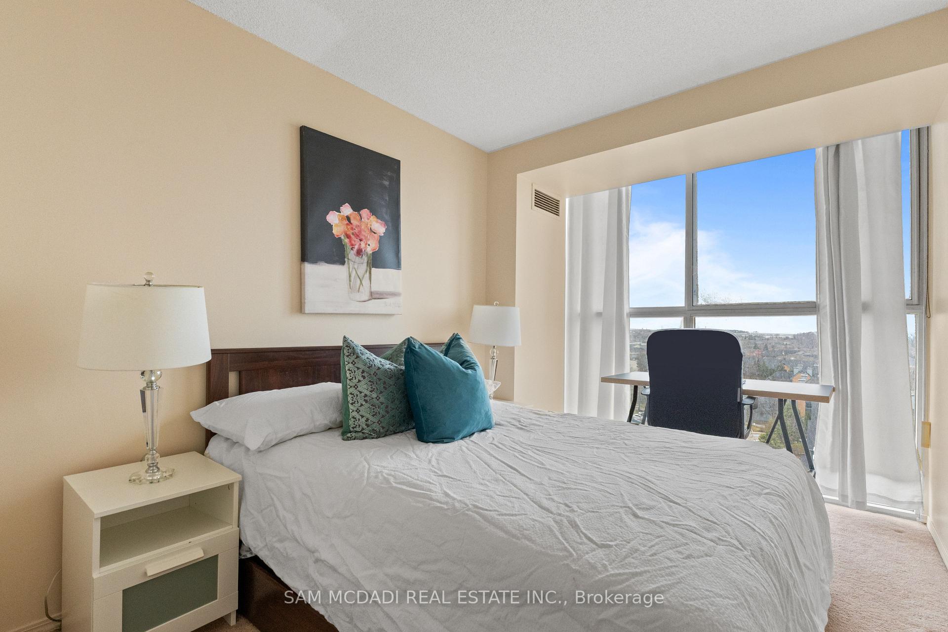 35 Trailwood Drive 1013