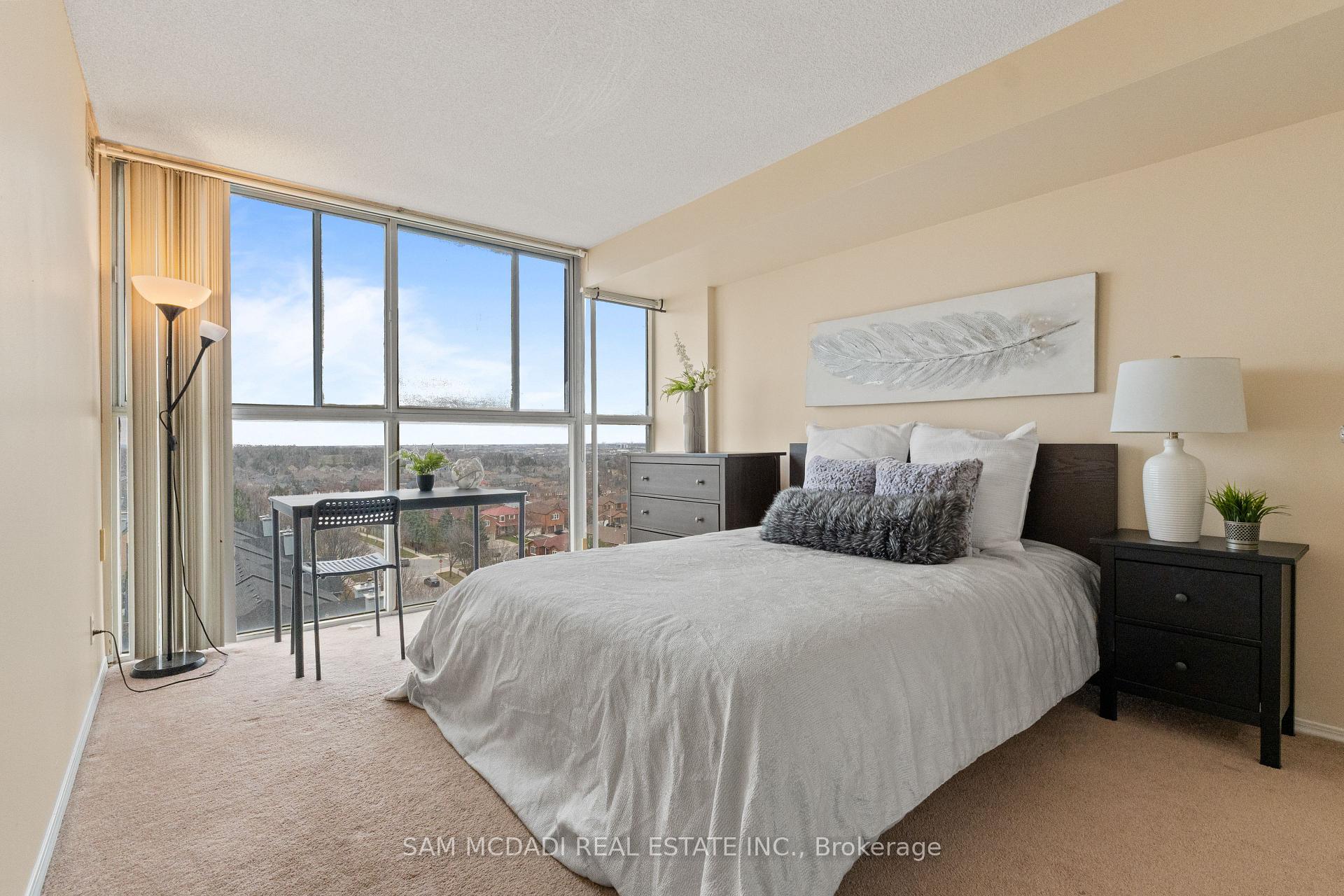 35 Trailwood Drive 1013