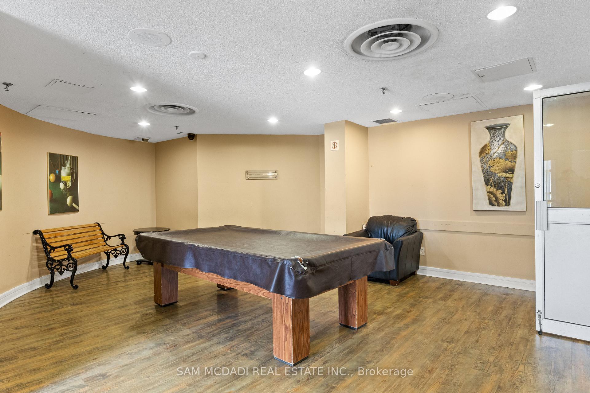 35 Trailwood Drive 1013