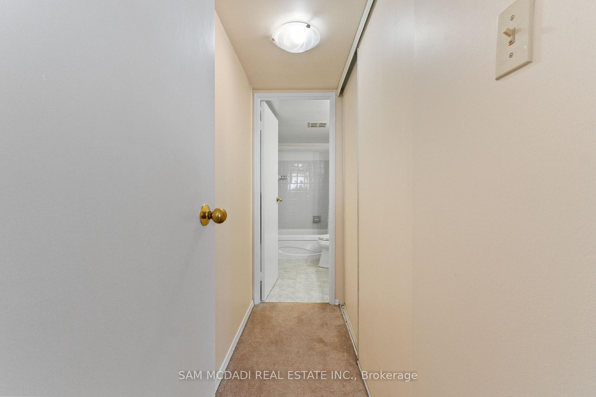 35 Trailwood Drive 1013