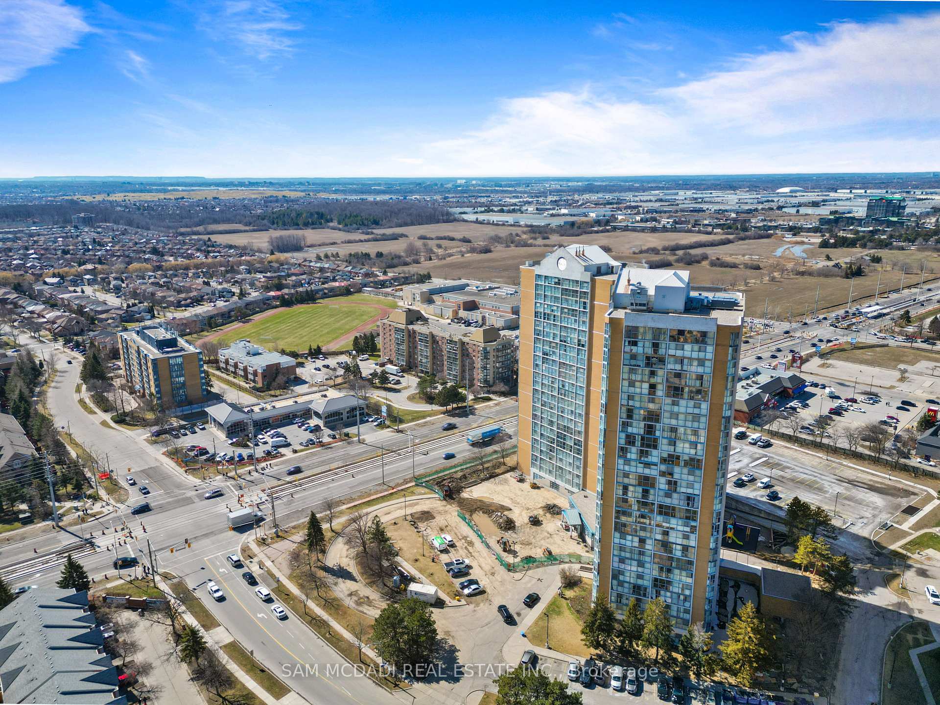 35 Trailwood Drive 1013