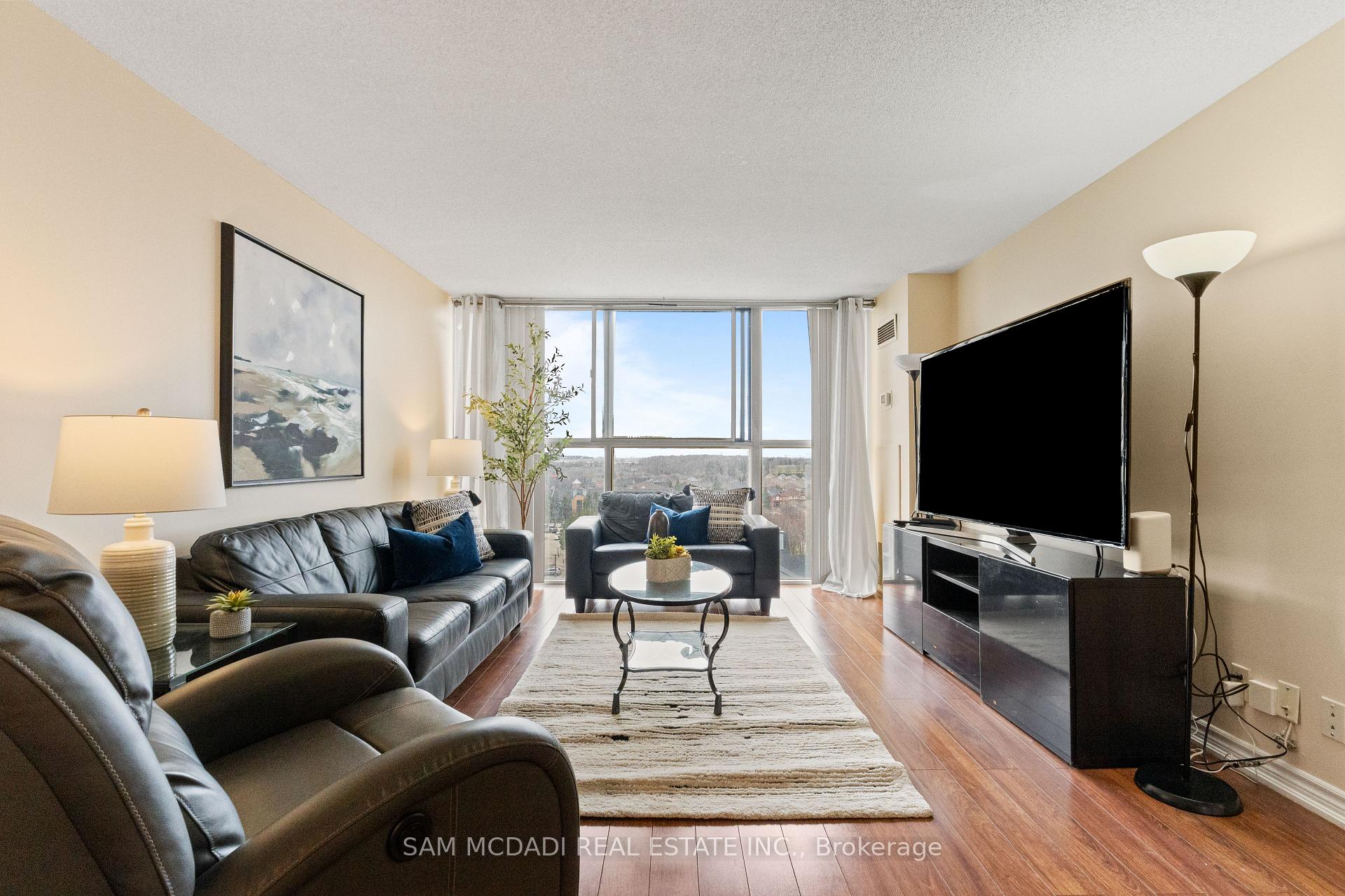 35 Trailwood Drive 1013