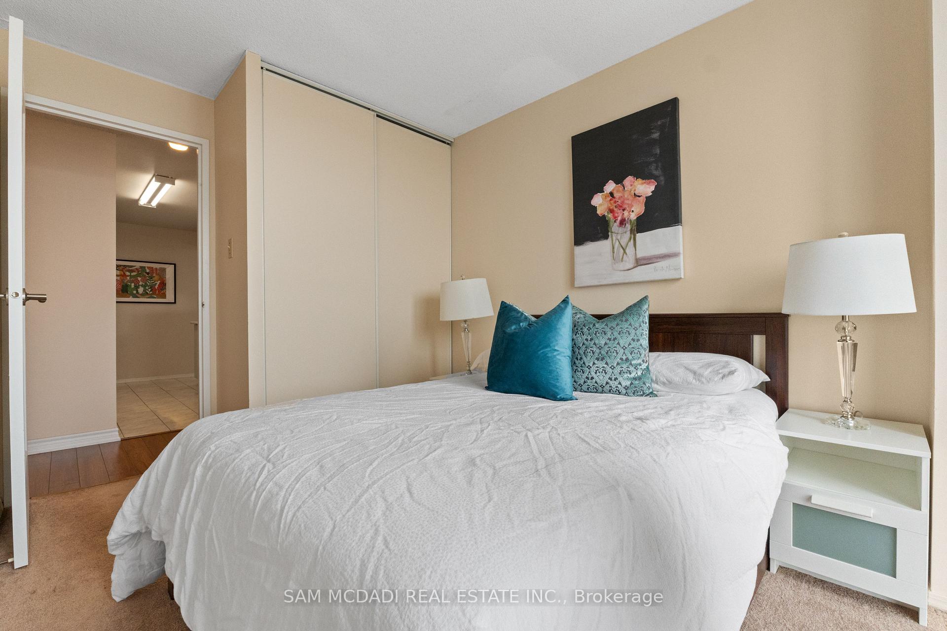 35 Trailwood Drive 1013