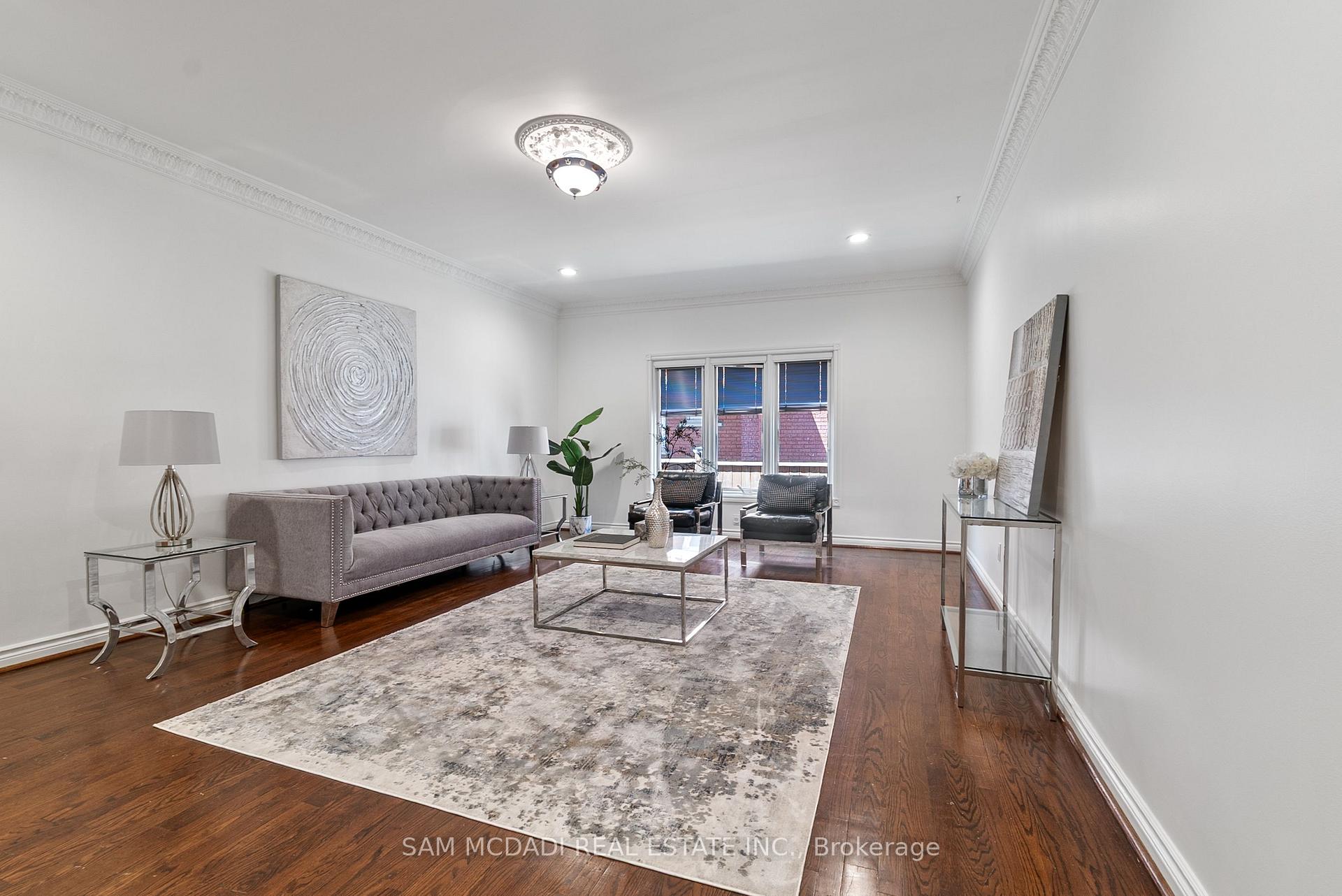 2339 Glengarry Road