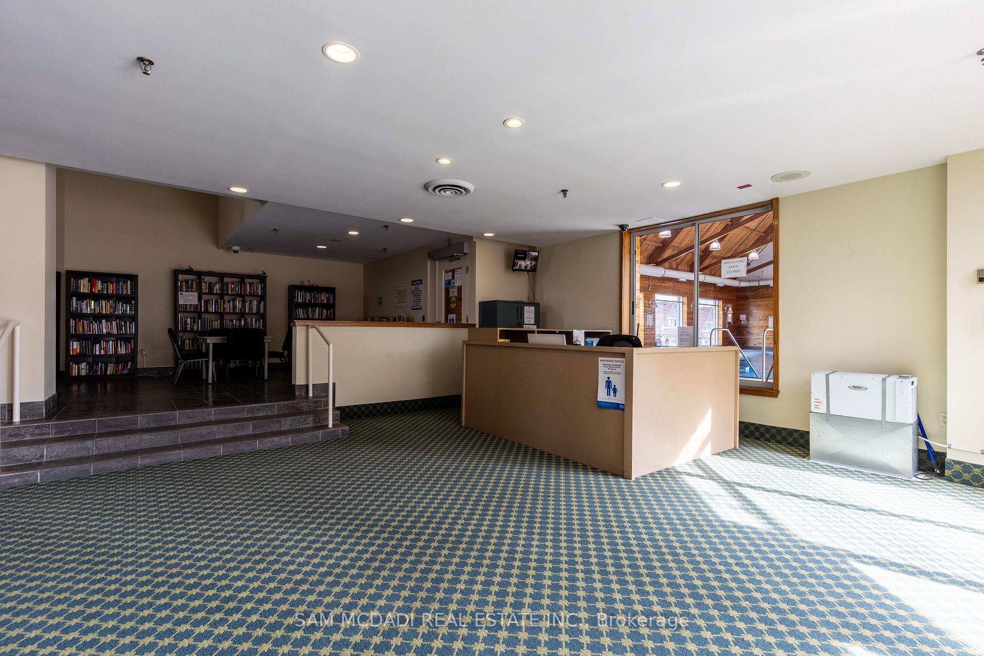 2177 Burnhamthorpe Road W 708