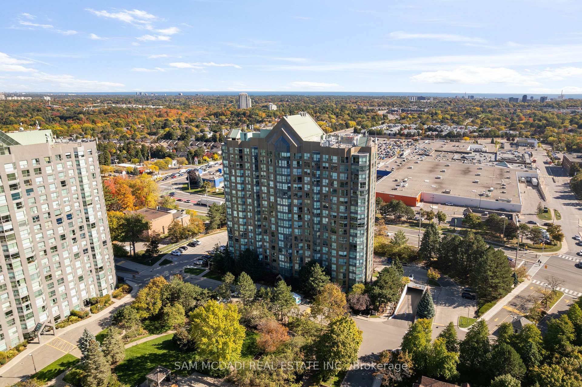 2177 Burnhamthorpe Road W 708