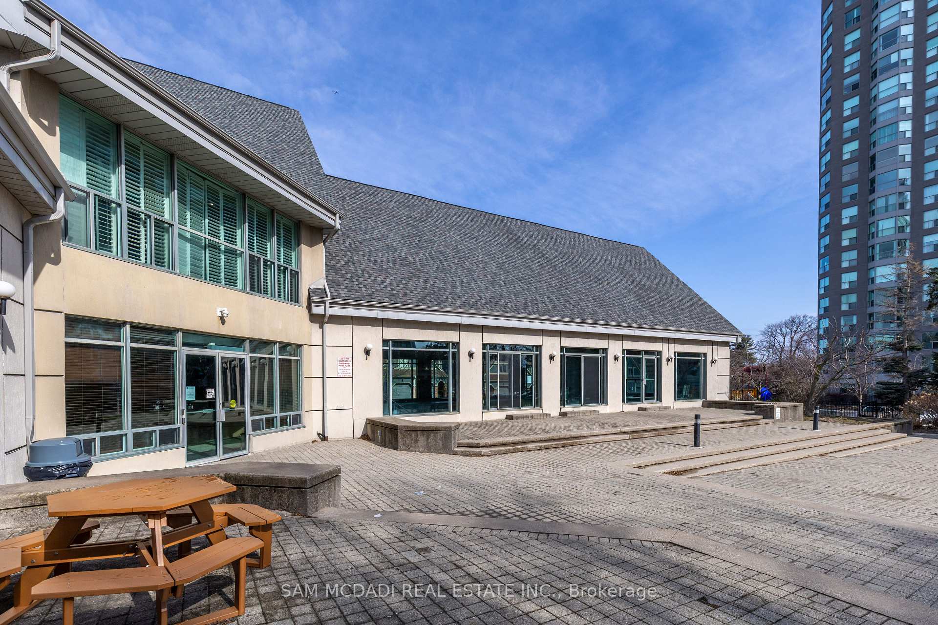 2177 Burnhamthorpe Road W 708