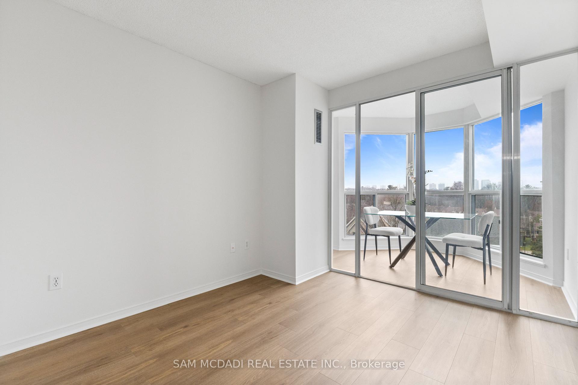 2177 Burnhamthorpe Road W 708