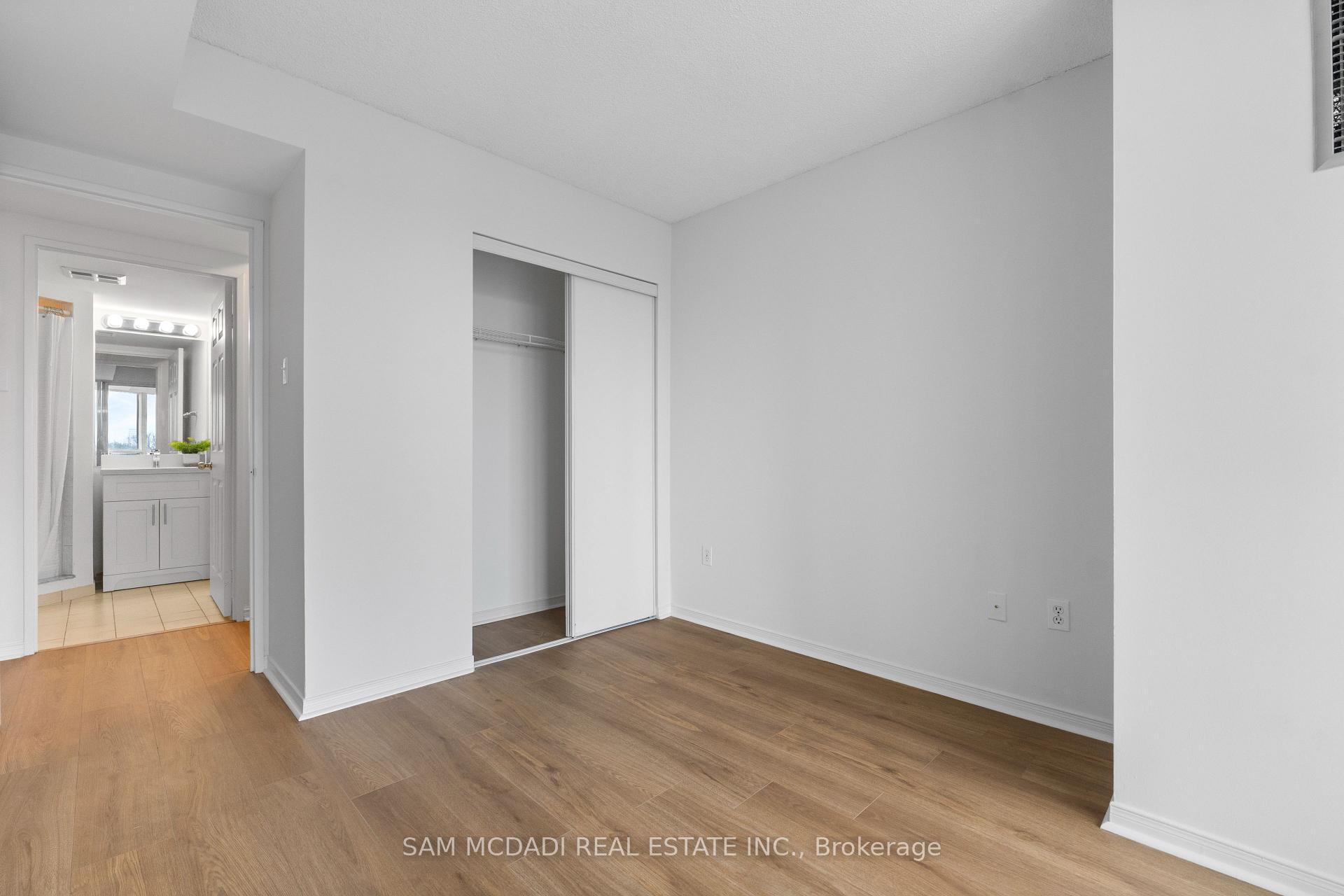 2177 Burnhamthorpe Road W 708