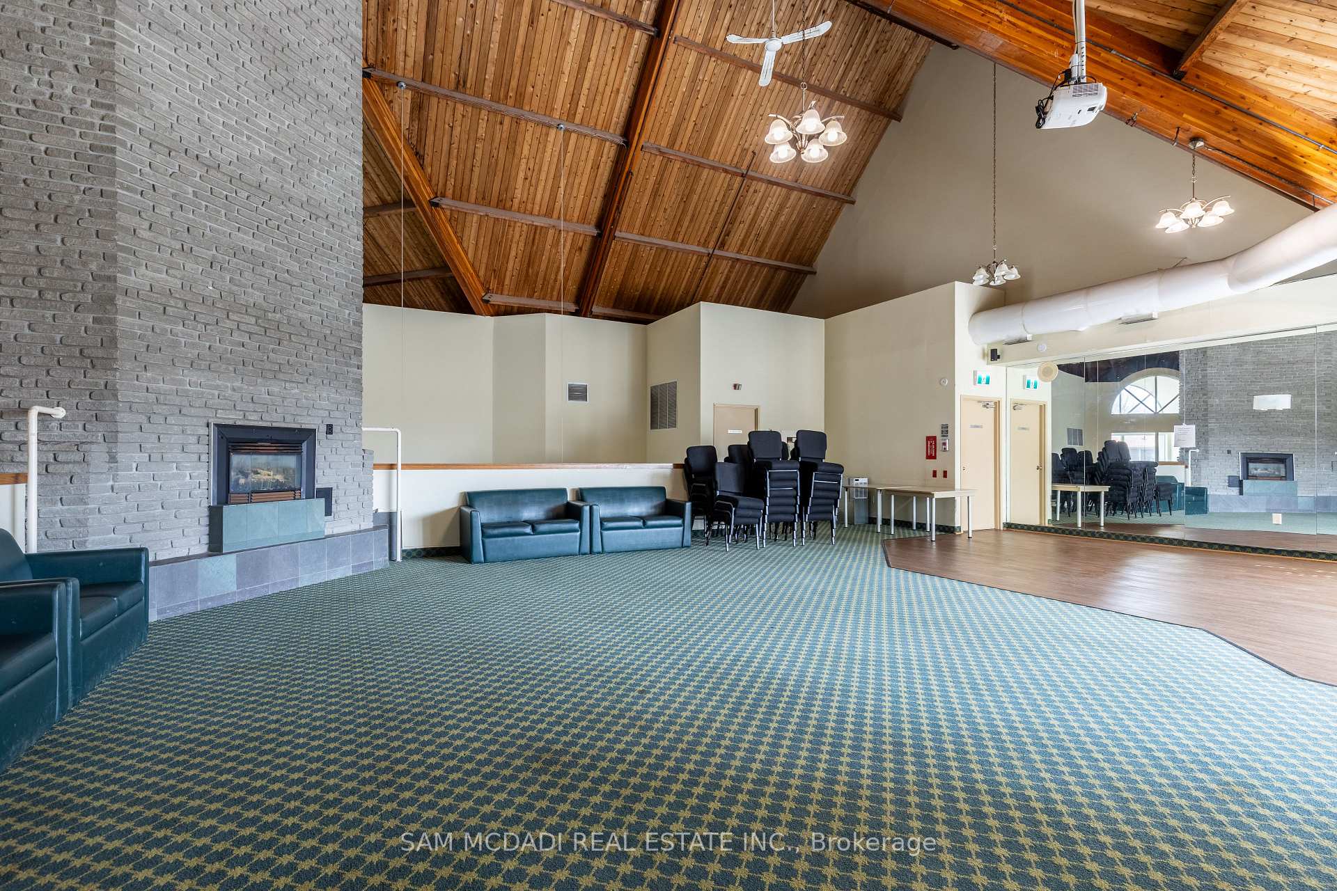 2177 Burnhamthorpe Road W 708