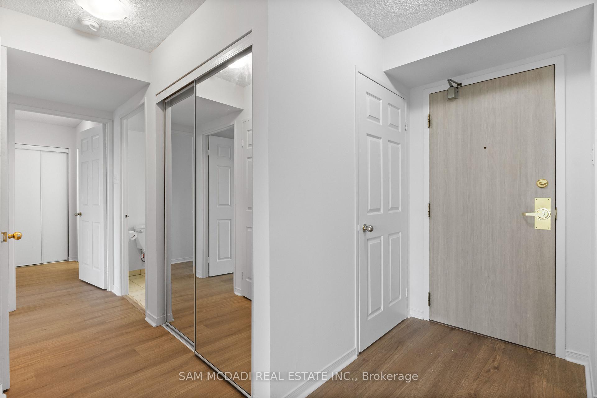 2177 Burnhamthorpe Road W 708