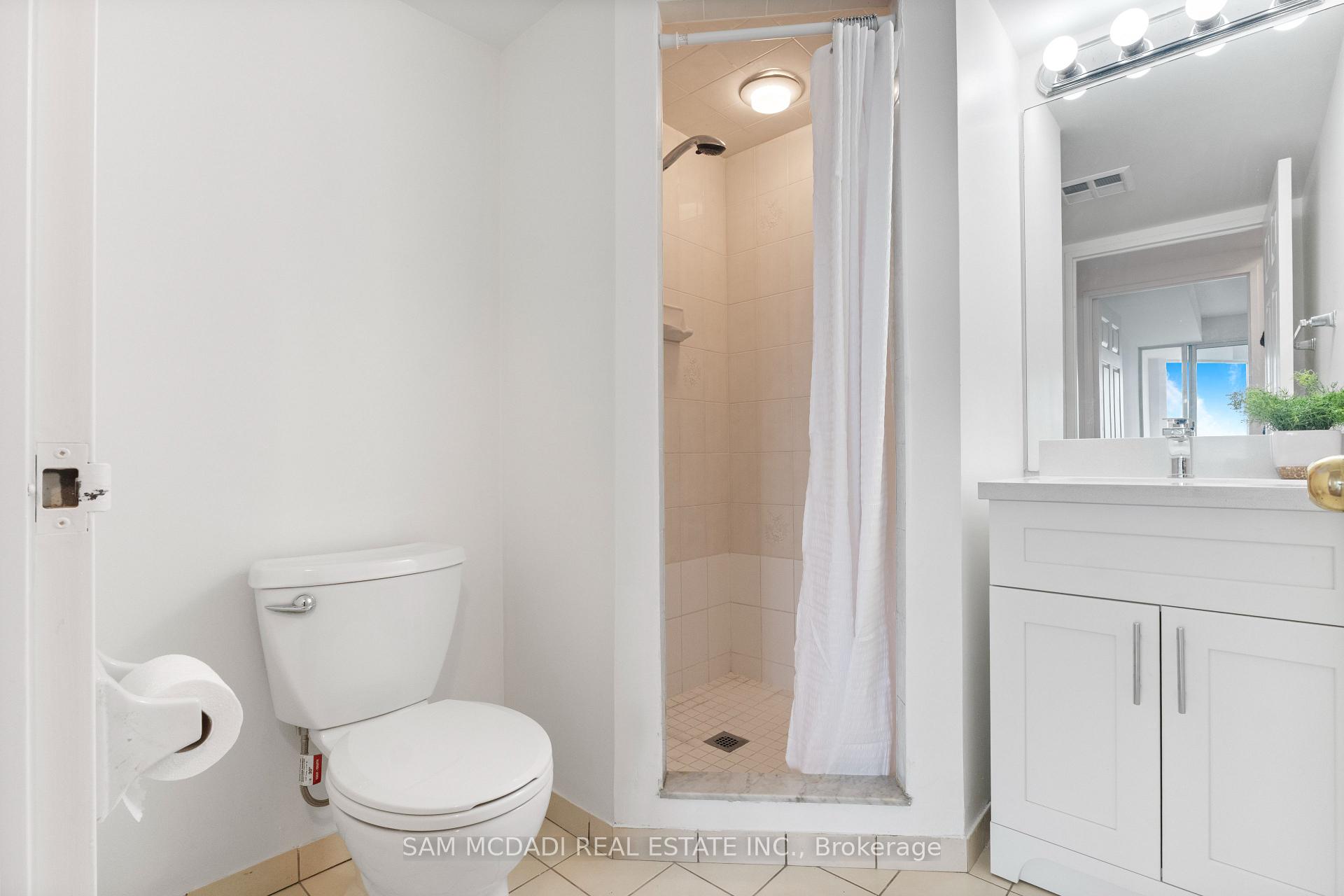 2177 Burnhamthorpe Road W 708