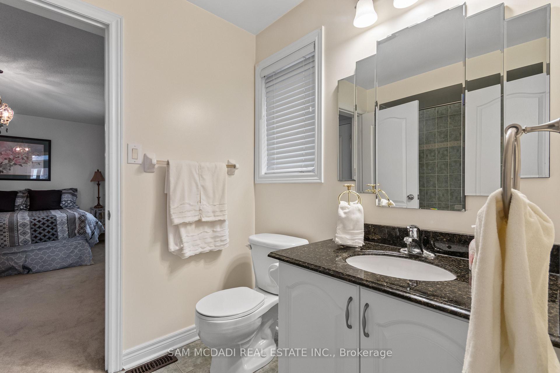 3352 Erin Centre Boulevard