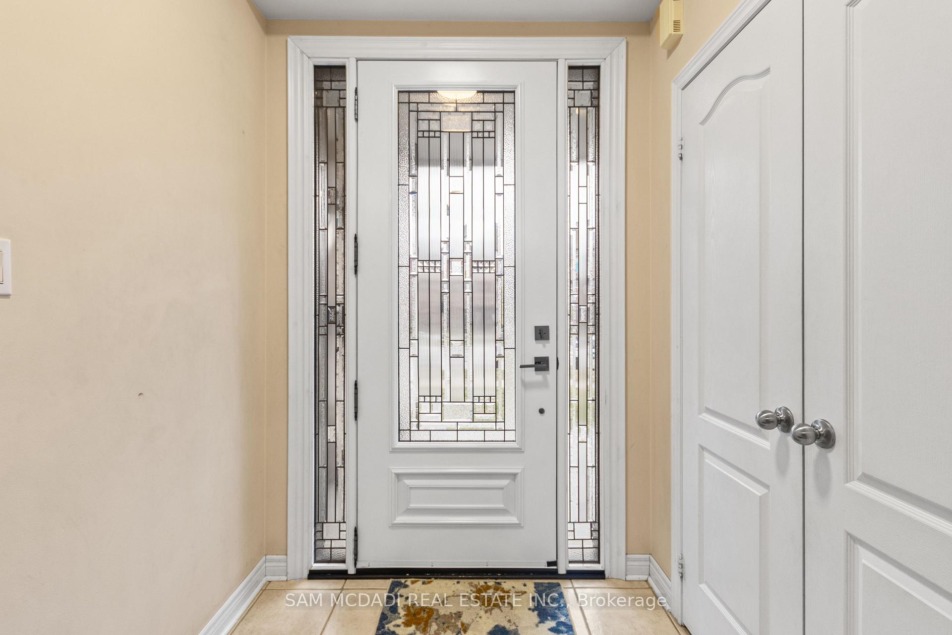 3352 Erin Centre Boulevard