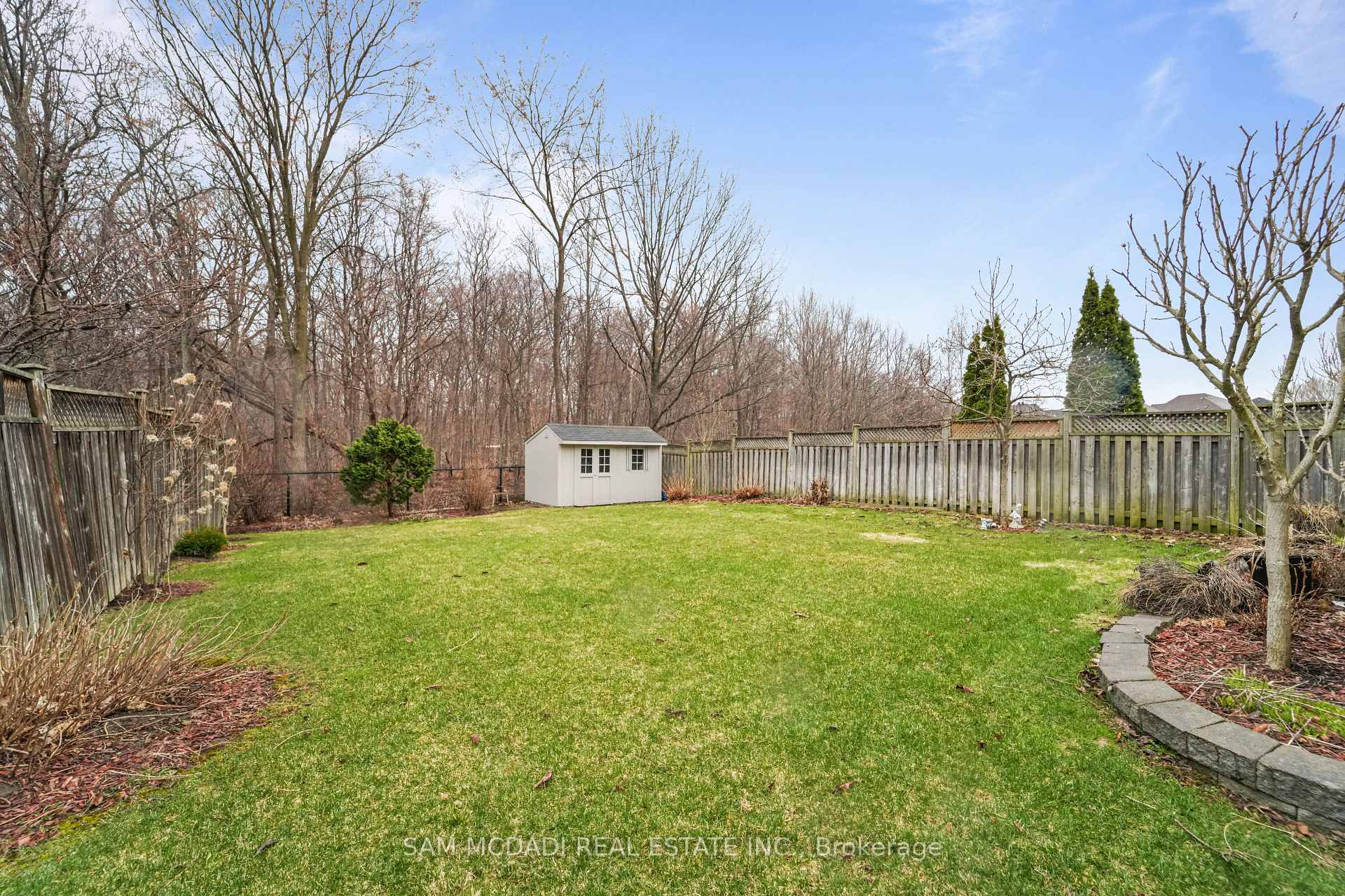 3352 Erin Centre Boulevard