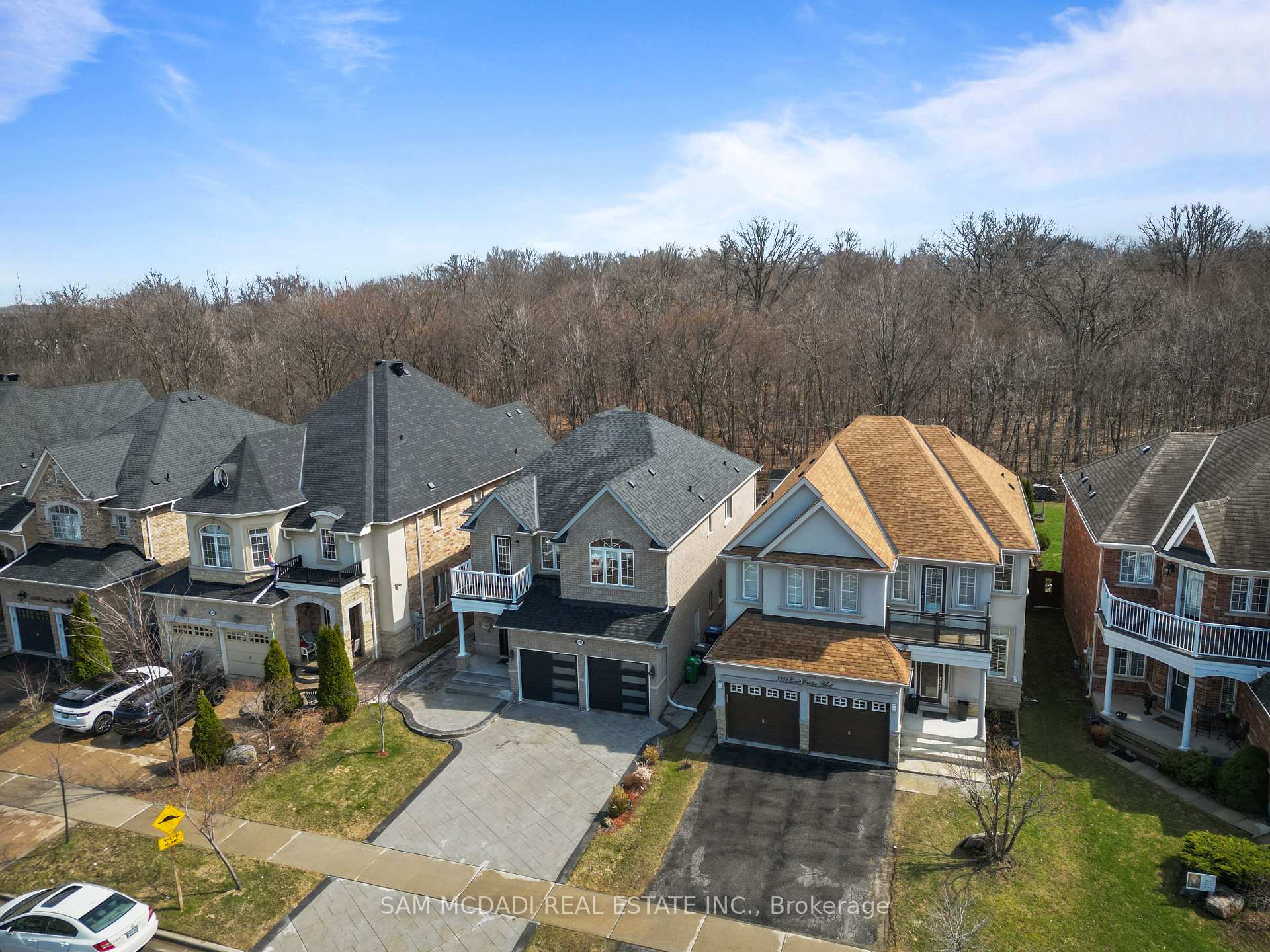 3352 Erin Centre Boulevard