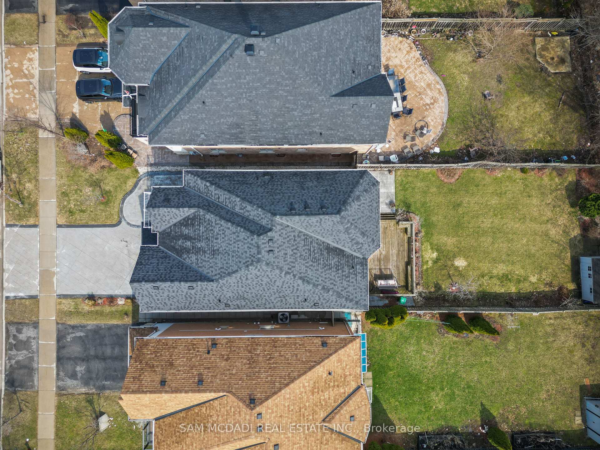 3352 Erin Centre Boulevard