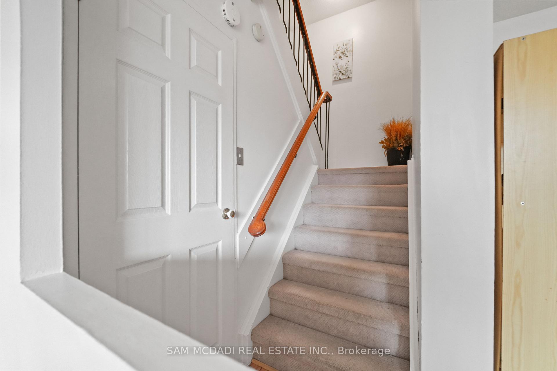 1050 Falgarwood Drive 112