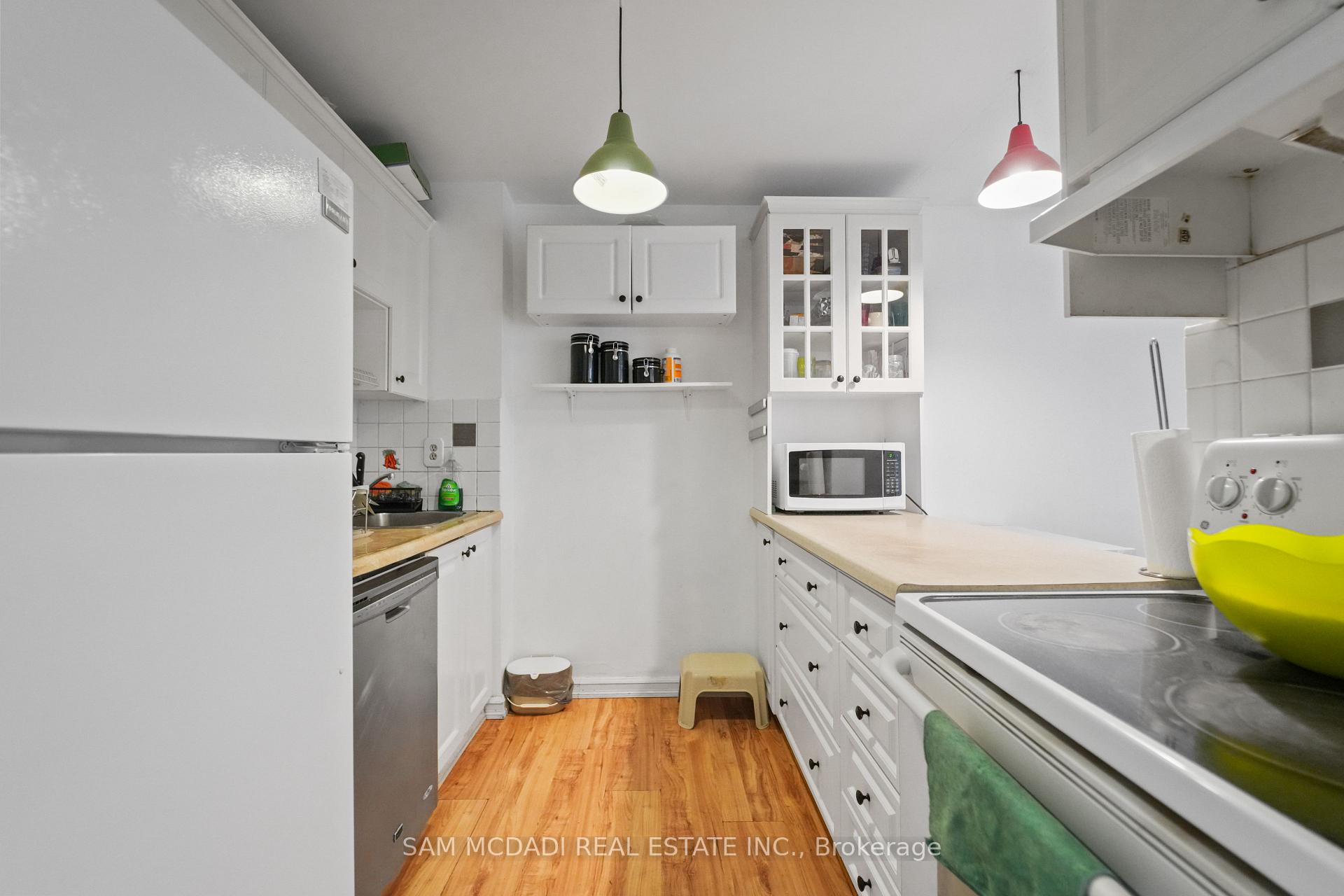 1050 Falgarwood Drive 112