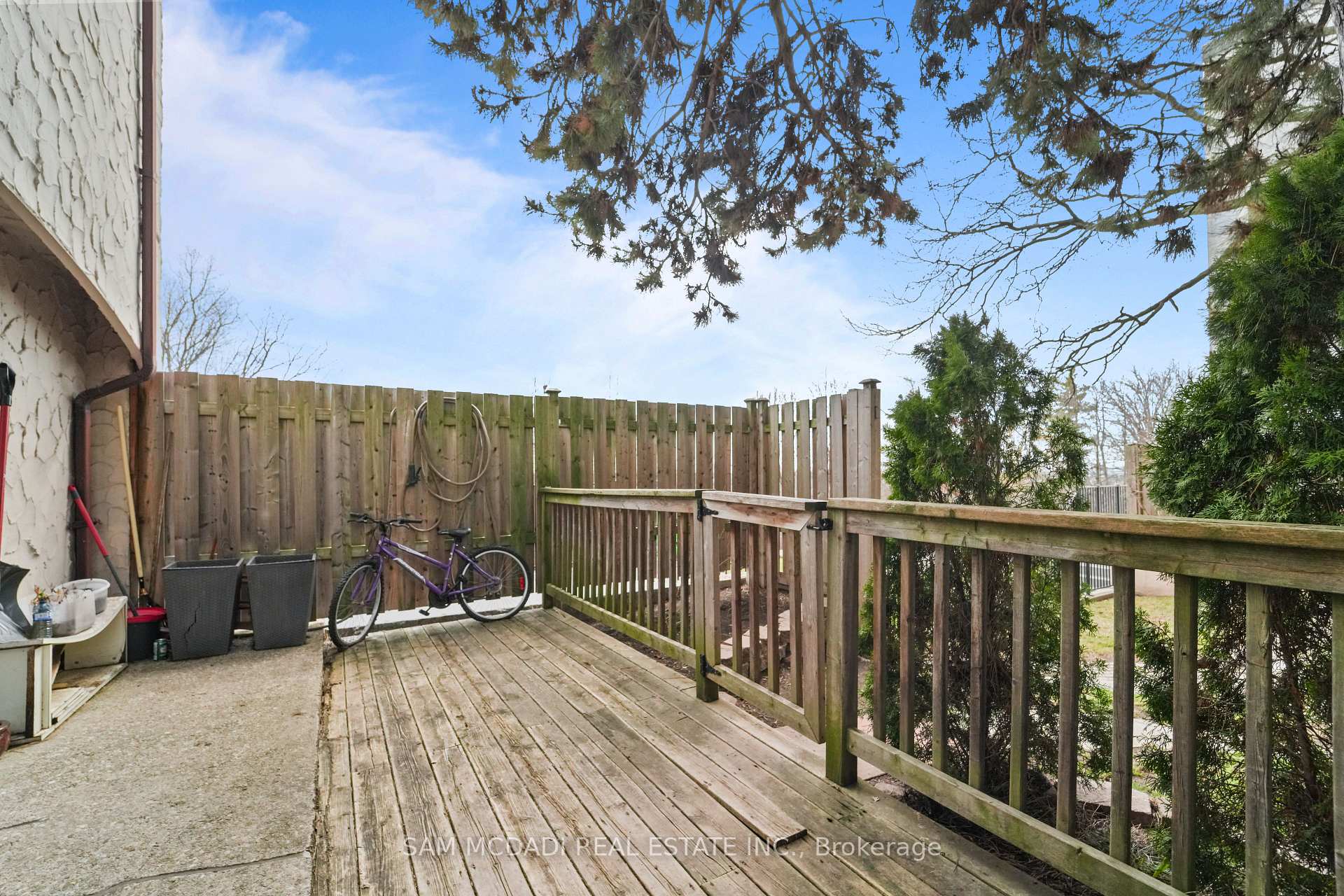 1050 Falgarwood Drive 112