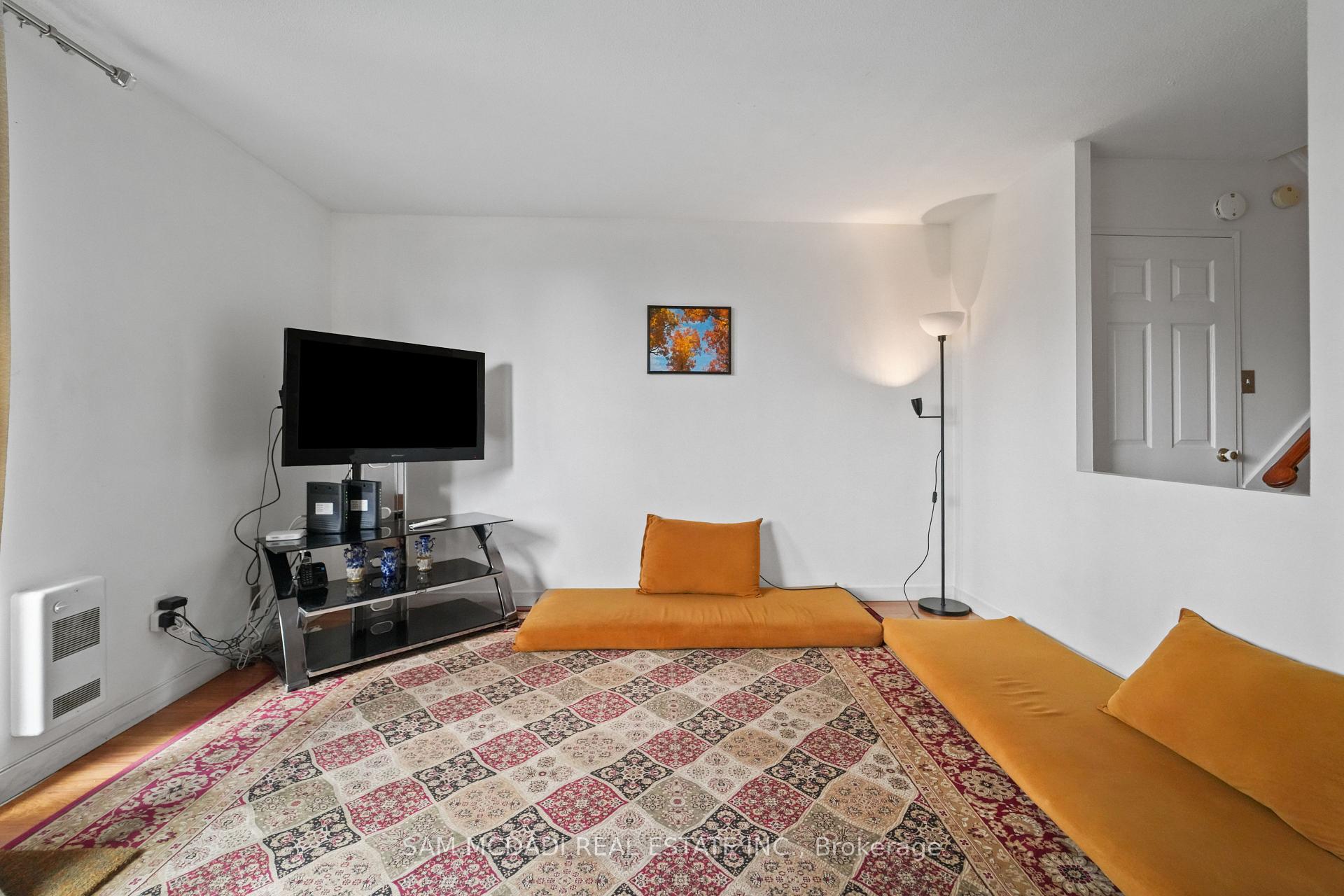 1050 Falgarwood Drive 112