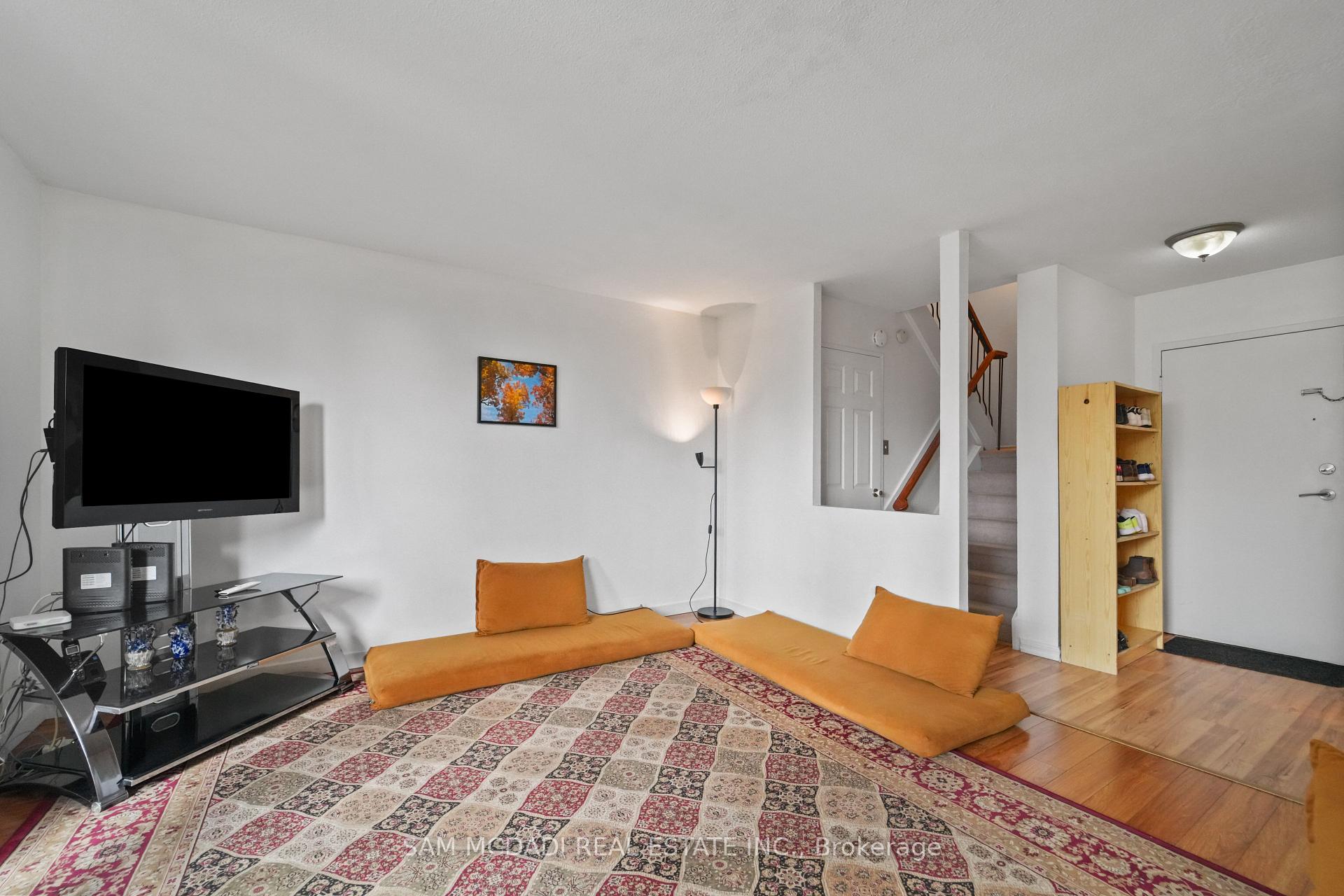 1050 Falgarwood Drive 112