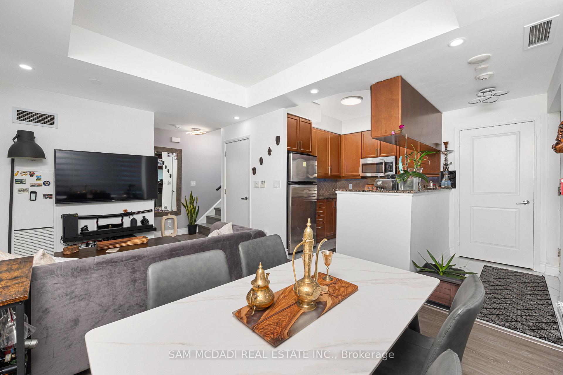 90 Absolute Avenue Th119