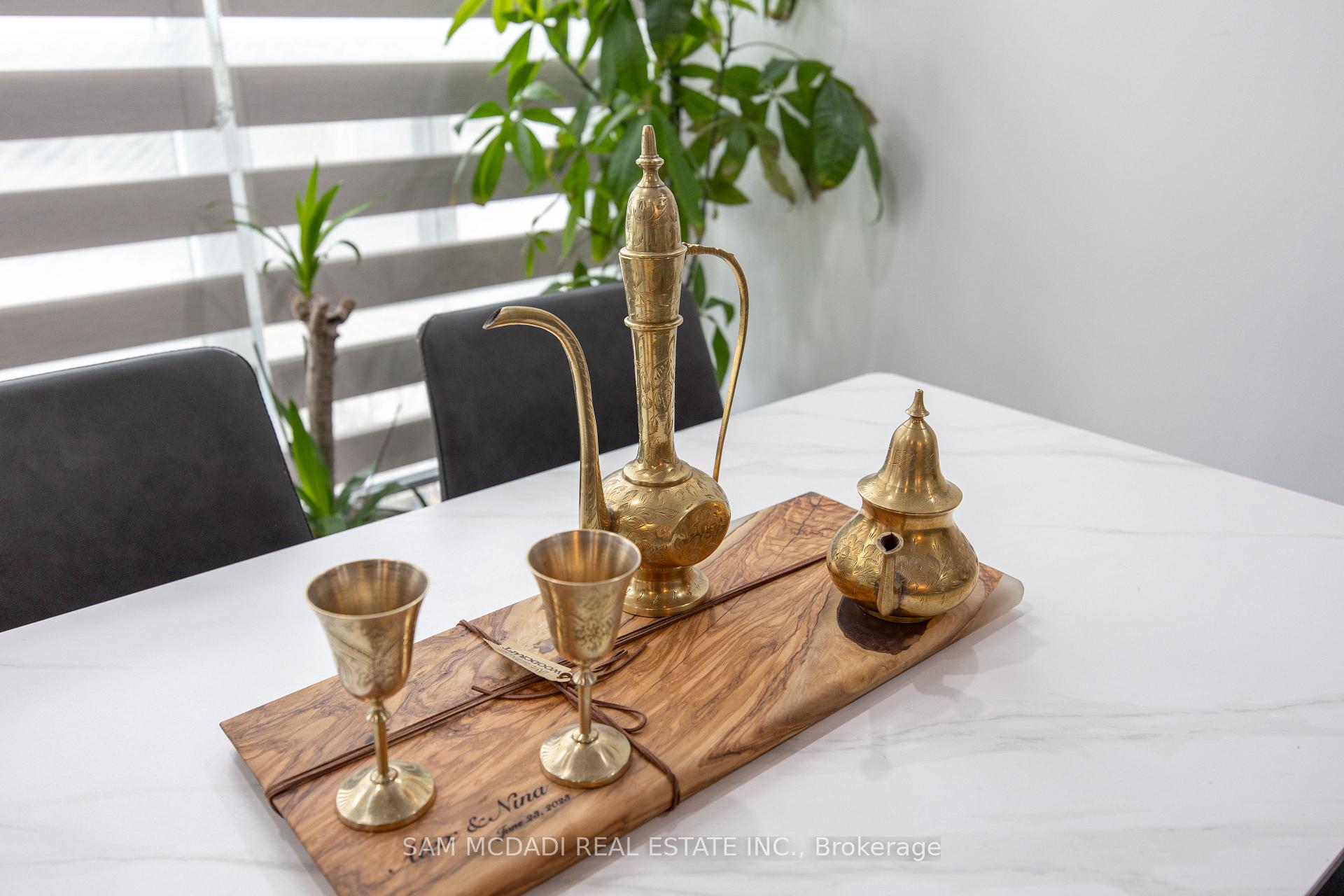 90 Absolute Avenue Th119