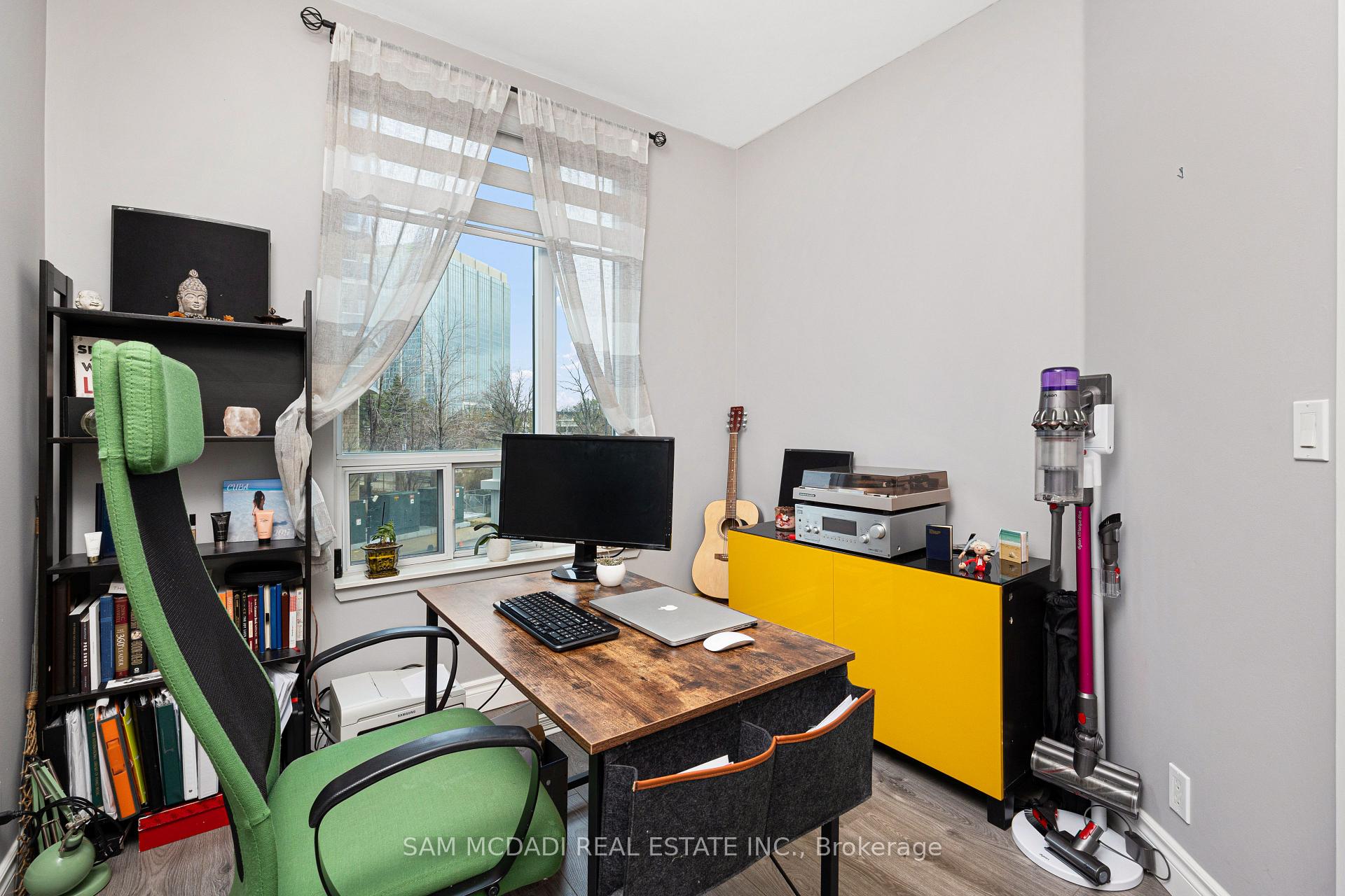 90 Absolute Avenue Th119